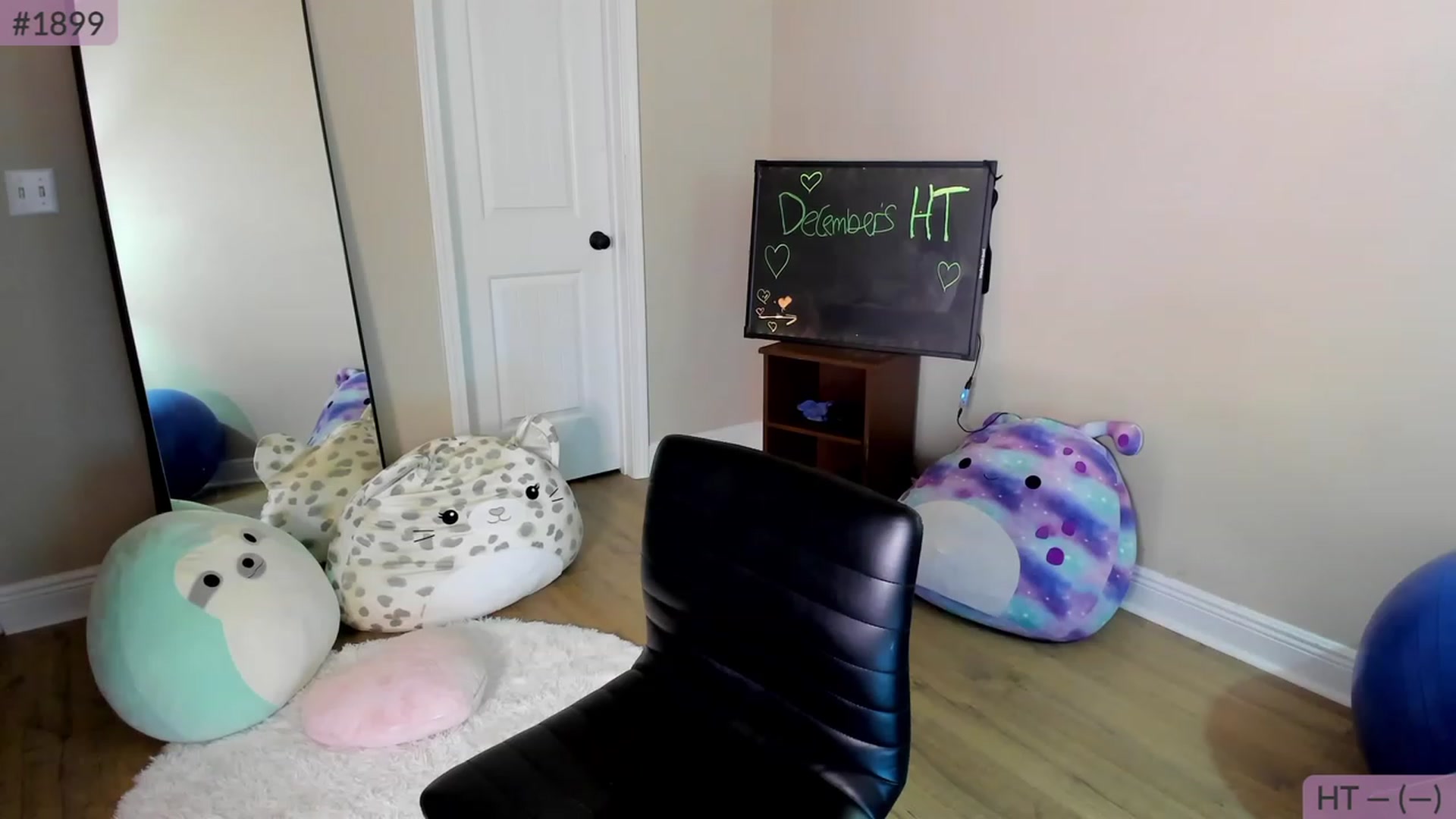 Gallery image thumbnail from Brookebee27's myfreecams stream on, 12/02/2022, 01:54 image 2 of 20