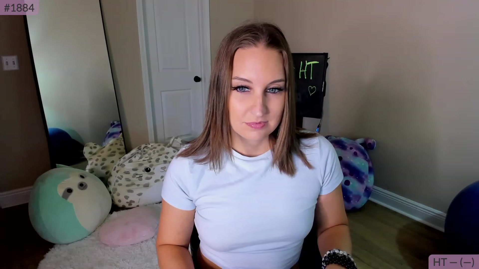 Gallery image thumbnail from Brookebee27's myfreecams stream on, 12/02/2022, 01:54 image 1 of 20
