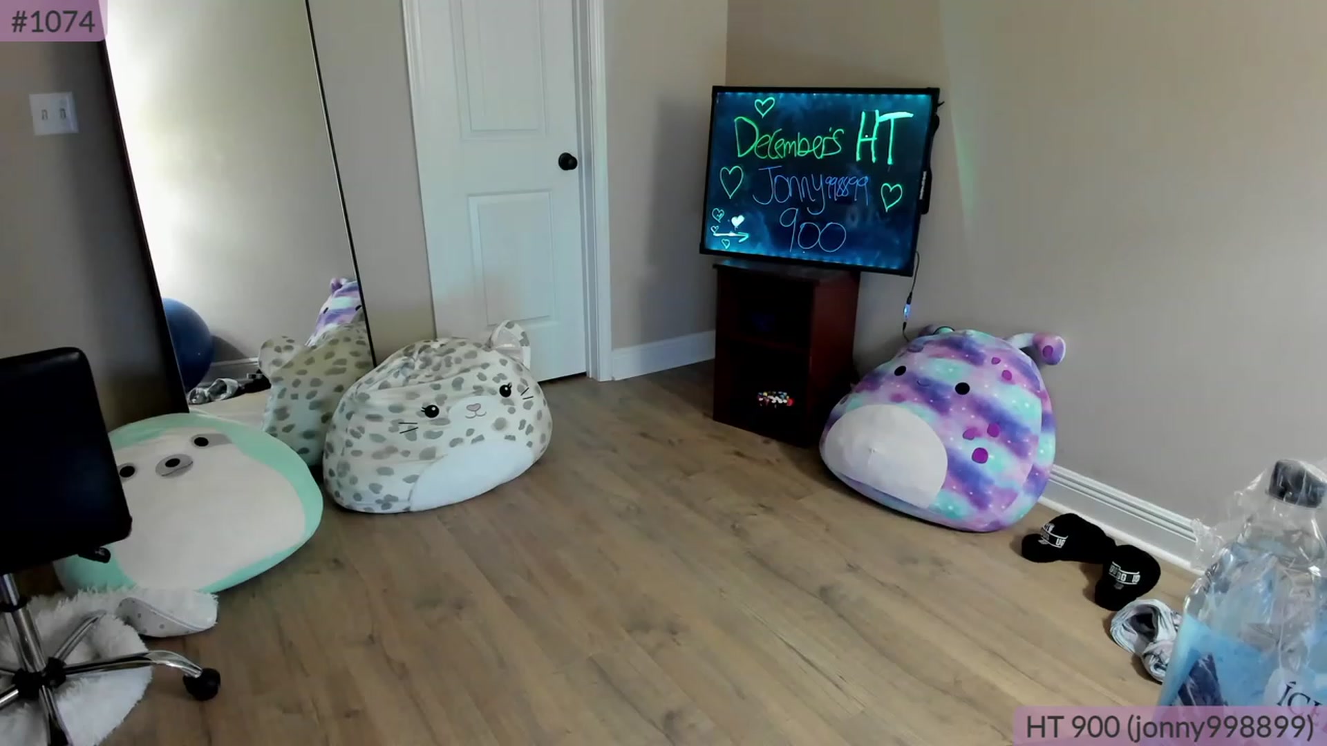 Gallery image thumbnail from Brookebee27's myfreecams stream on, 12/03/2022, 23:11 image 18 of 20
