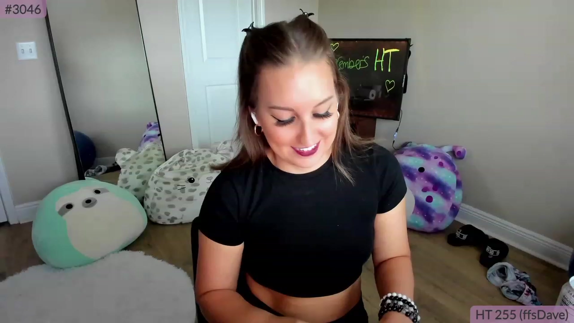Gallery image thumbnail from Brookebee27's myfreecams stream on, 12/03/2022, 23:11 image 3 of 20
