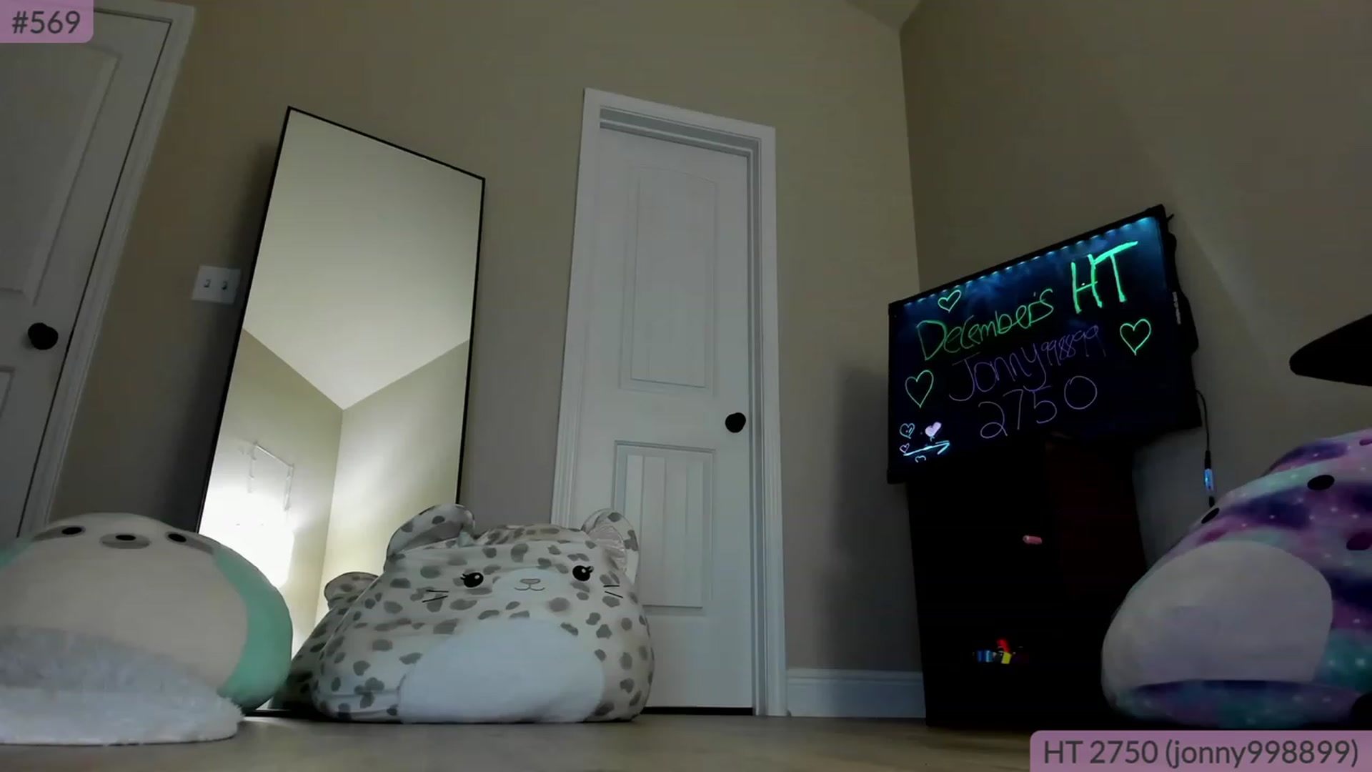Gallery image thumbnail from Brookebee27's myfreecams stream on, 12/04/2022, 24:33 image 12 of 20