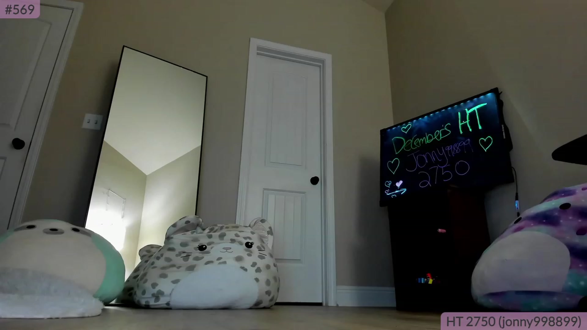 Gallery image thumbnail from Brookebee27's myfreecams stream on, 12/04/2022, 24:33 image 11 of 20