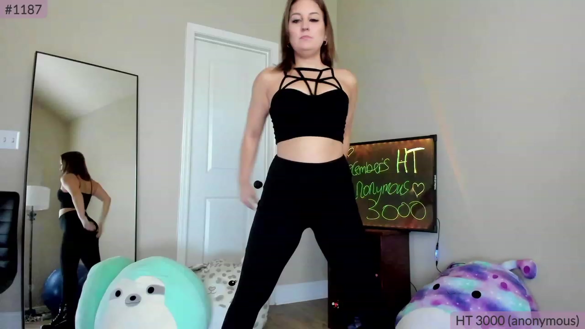 Gallery image thumbnail from Brookebee27's myfreecams stream on, 12/10/2022, 22:36 image 12 of 20