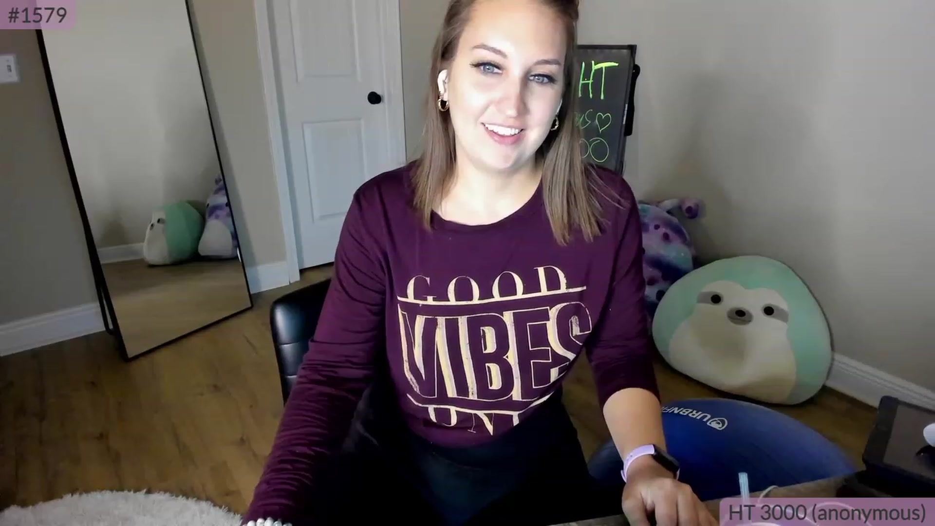Gallery image thumbnail from Brookebee27's myfreecams stream on, 12/19/2022, 01:51 image 14 of 20