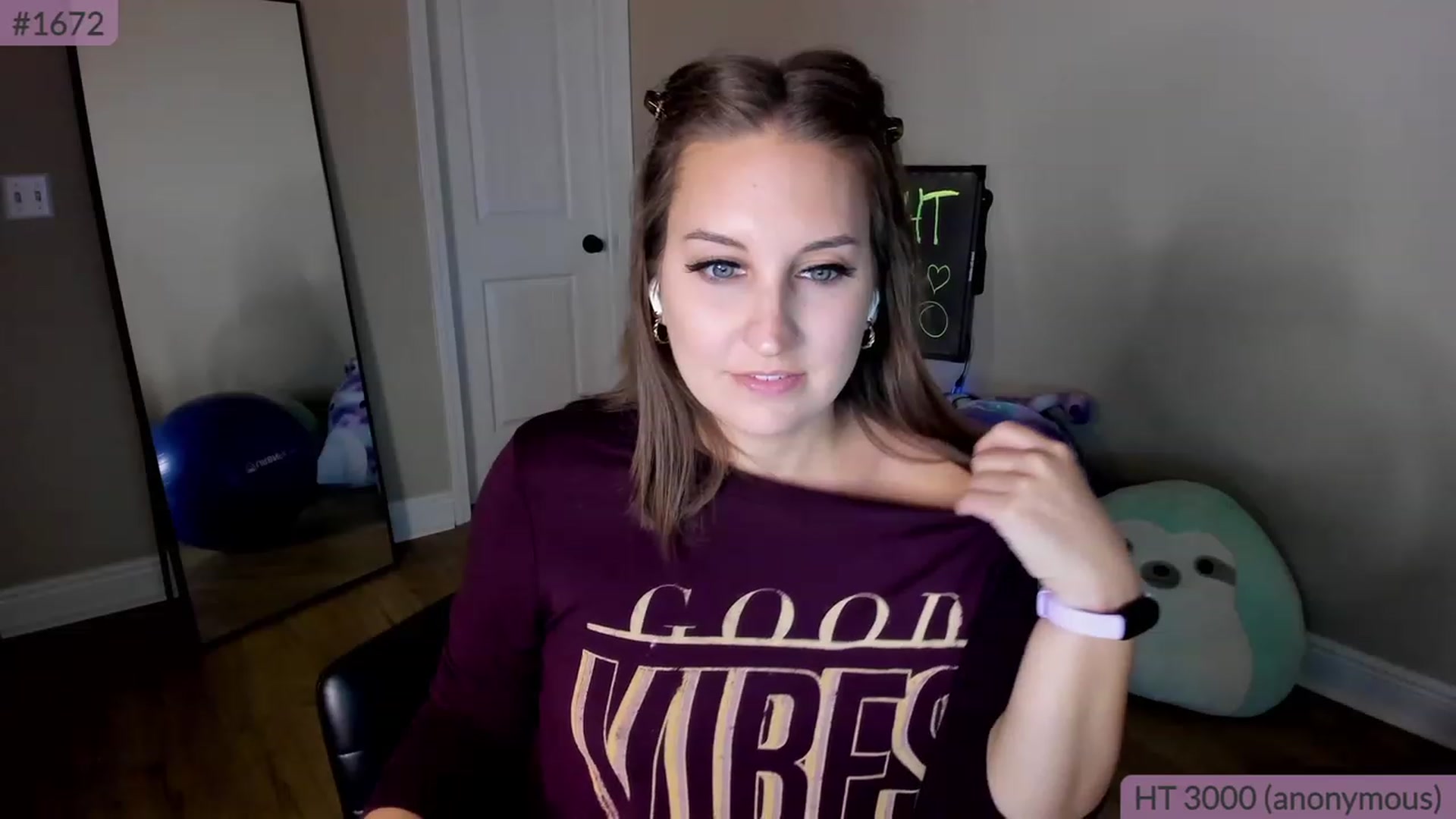 Gallery image thumbnail from Brookebee27's myfreecams stream on, 12/19/2022, 01:51 image 4 of 20