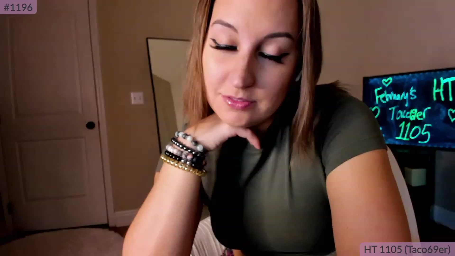 Gallery image thumbnail from Brookebee27's myfreecams stream on, 02/07/2023, 24:04 image 17 of 20