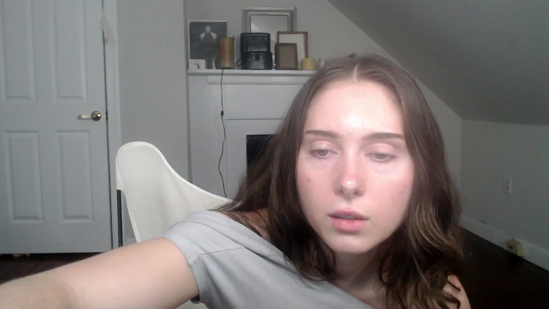 Gallery image thumbnail from Brookie_B's myfreecams stream on, 01/19/2025, 07:08 image 17 of 20