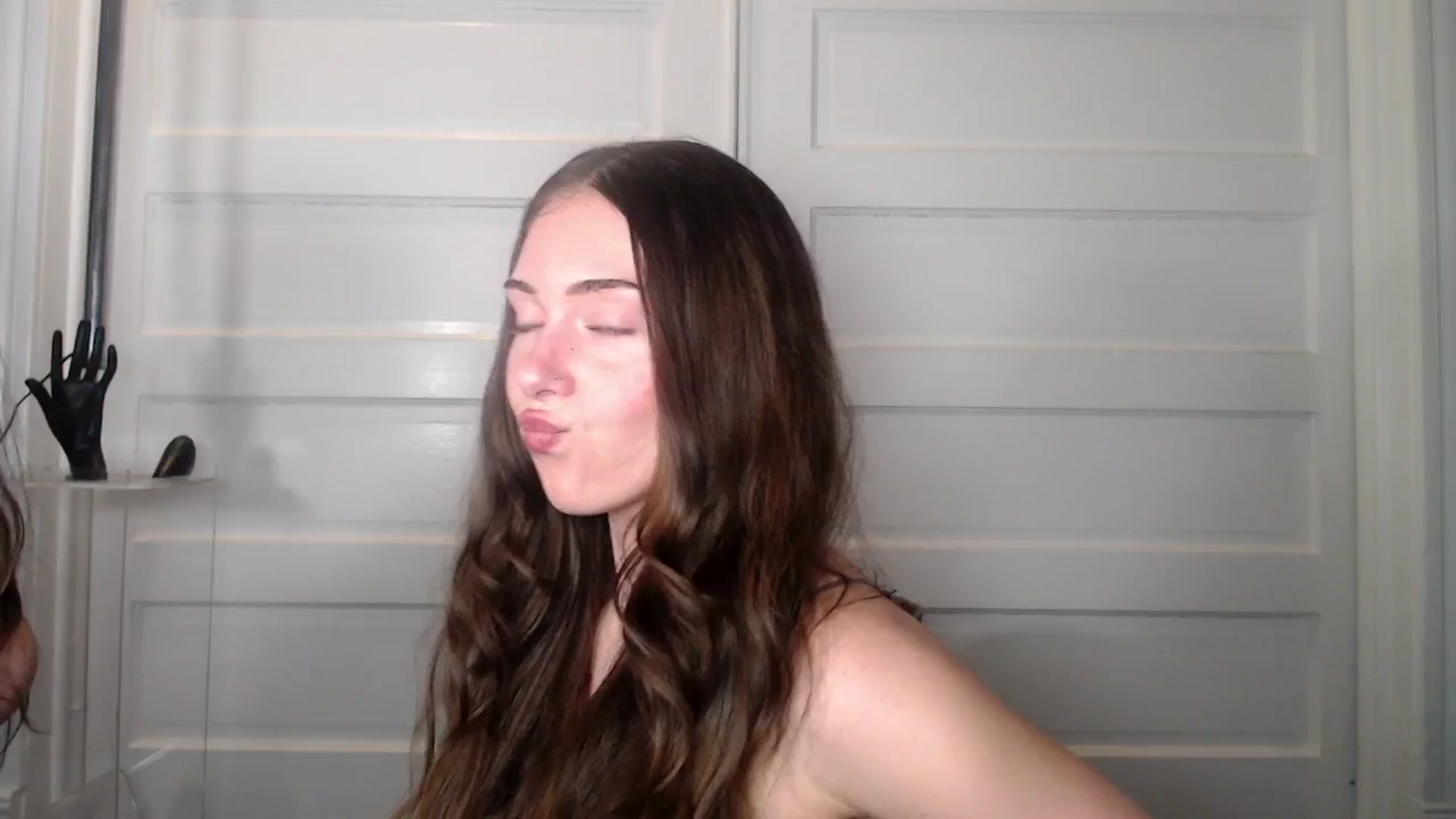 Gallery image thumbnail from Brookie_B's myfreecams stream on, 01/20/2025, 04:34 image 5 of 20