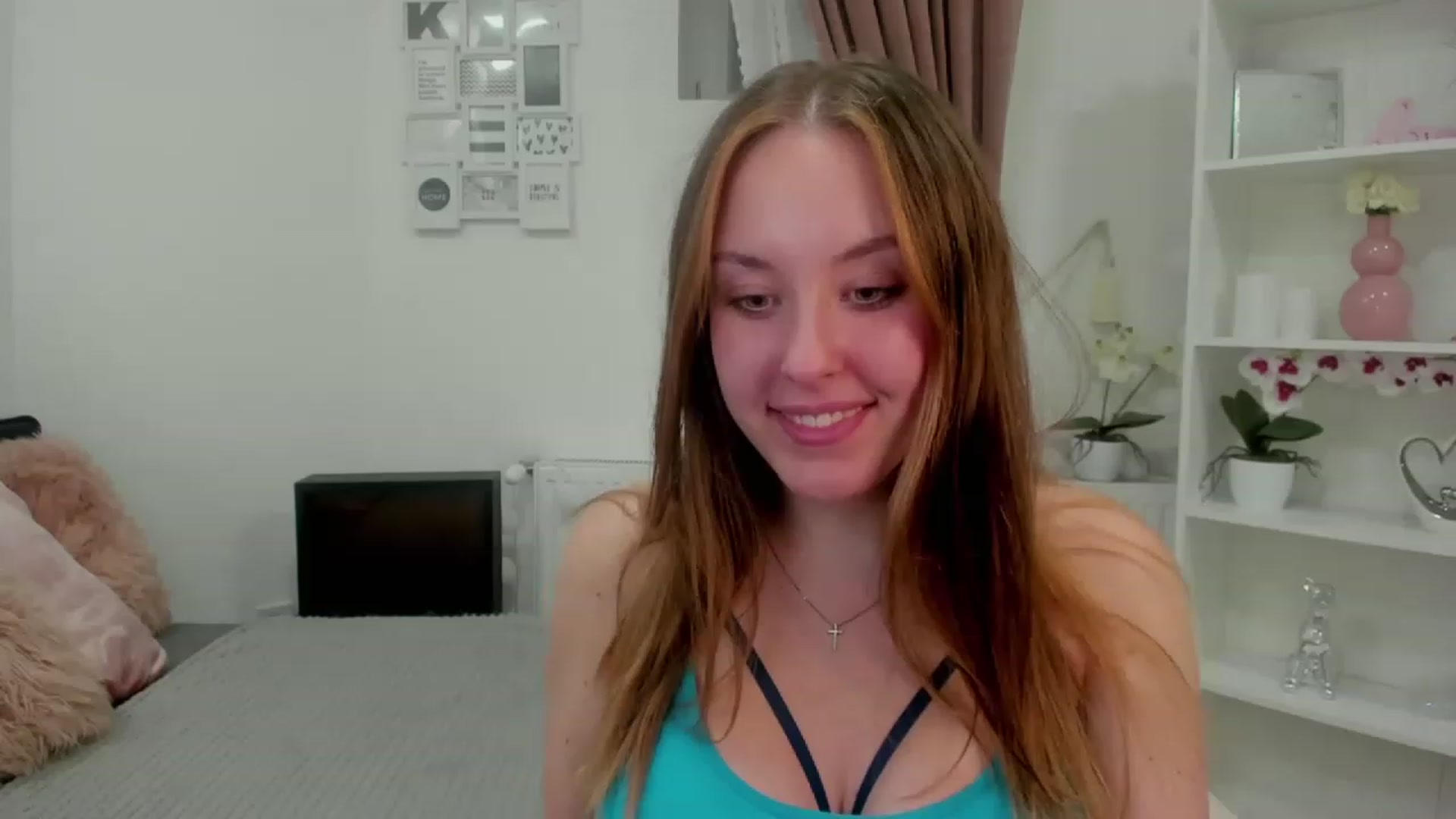 Gallery image thumbnail from Brooklyn_Ch's myfreecams stream on, 11/16/2022, 16:00 image 2 of 20