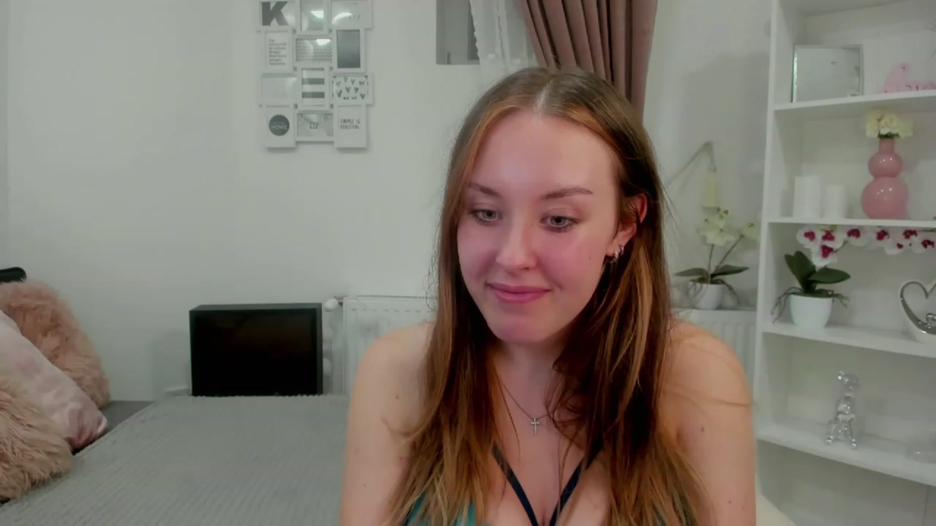 Gallery image thumbnail from Brooklyn_Ch's myfreecams stream on, 11/16/2022, 16:00 image 3 of 20