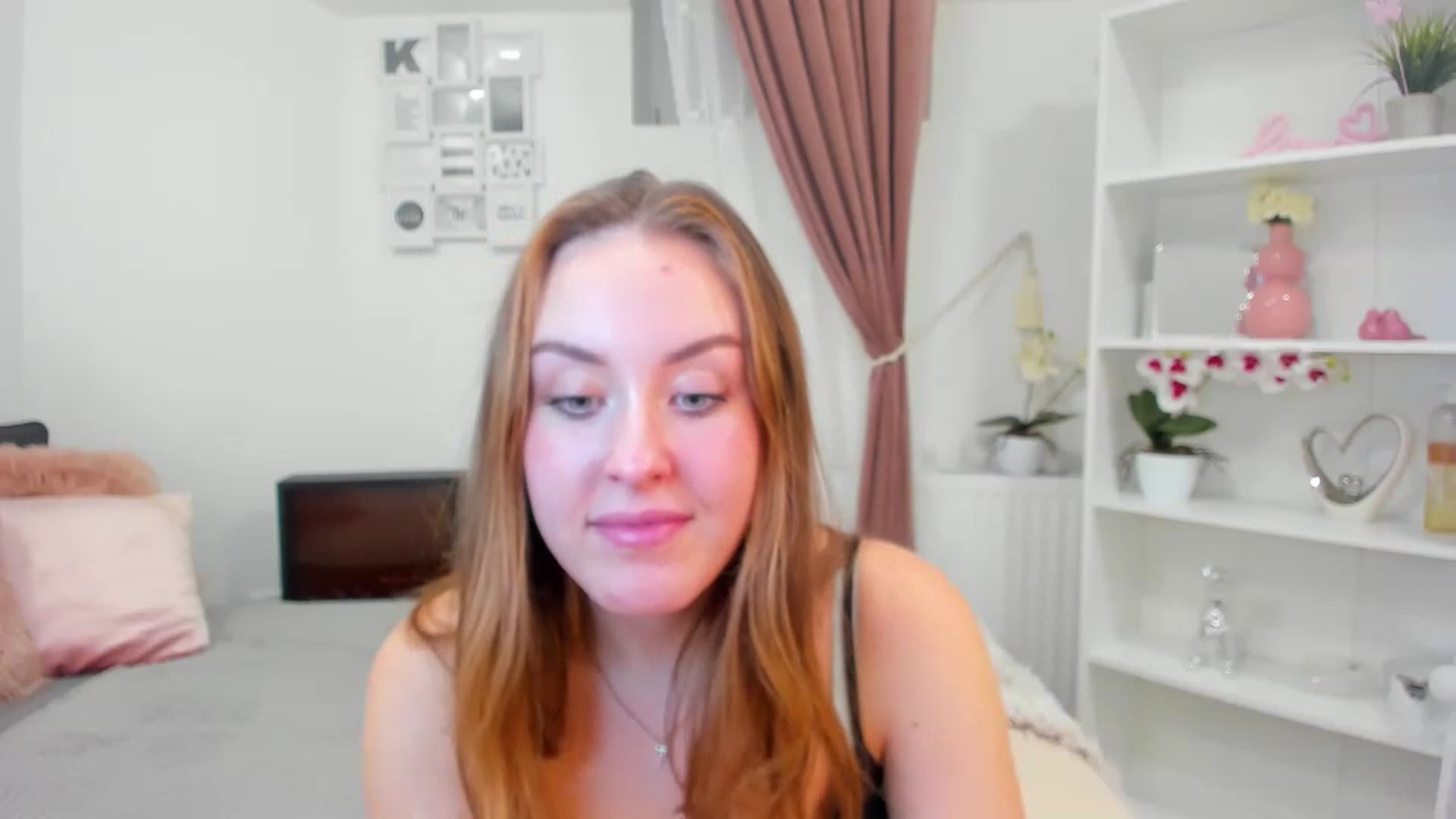 Gallery image thumbnail from Brooklyn_Ch's myfreecams stream on, 11/23/2022, 12:36 image 19 of 20
