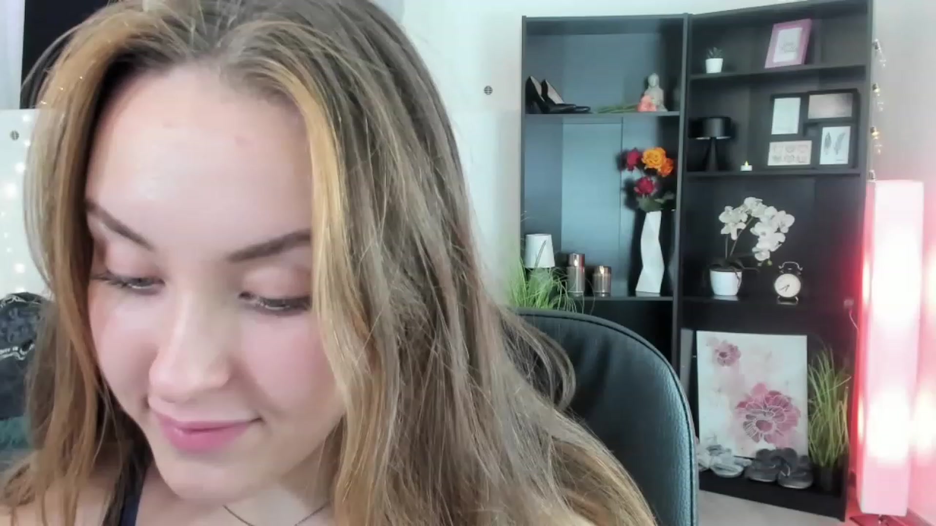 Gallery image thumbnail from Brooklyn_Ch's myfreecams stream on, 11/27/2022, 14:10 image 13 of 20