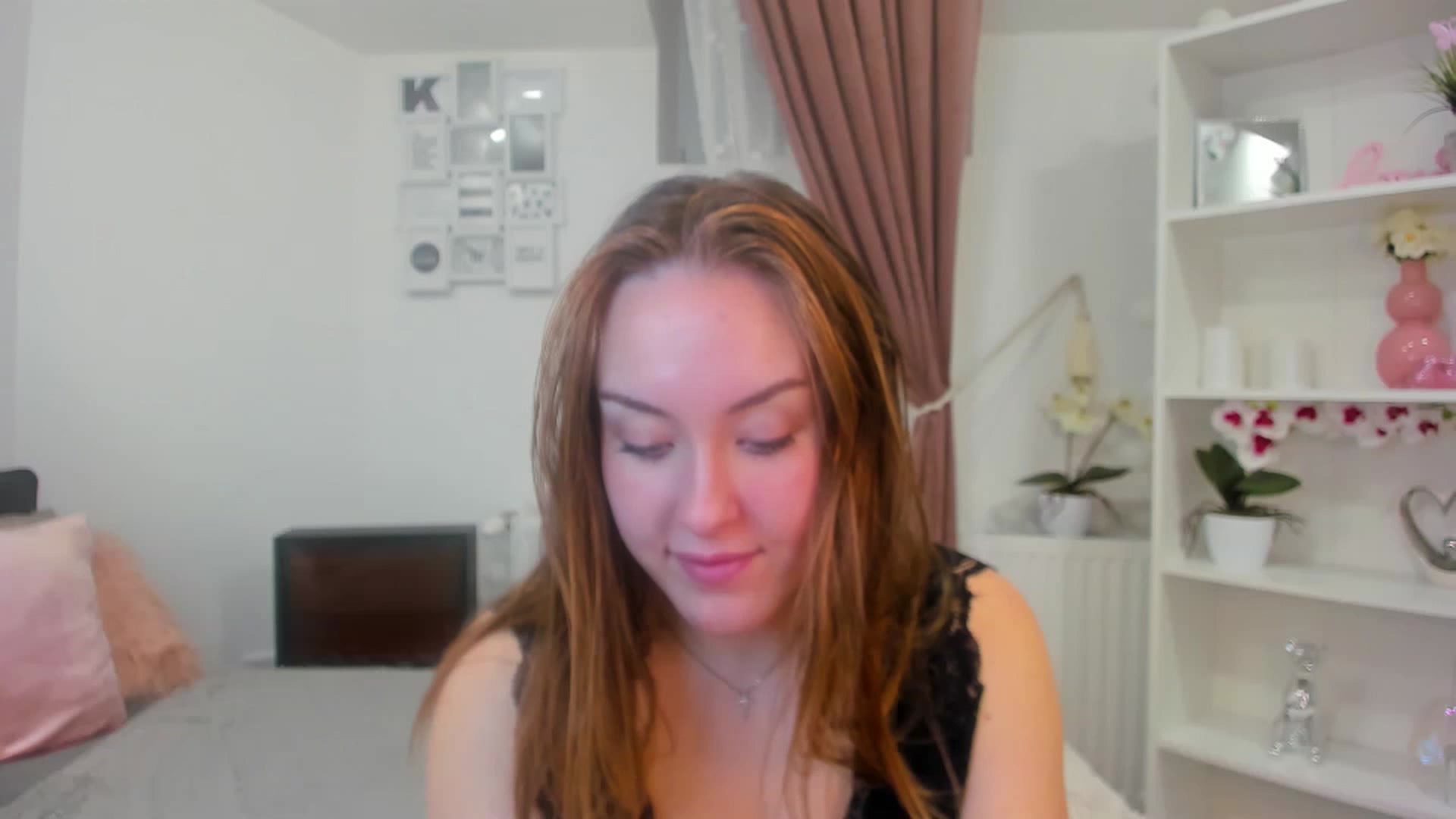 Gallery image thumbnail from Brooklyn_Ch's myfreecams stream on, 11/28/2022, 09:53 image 18 of 20