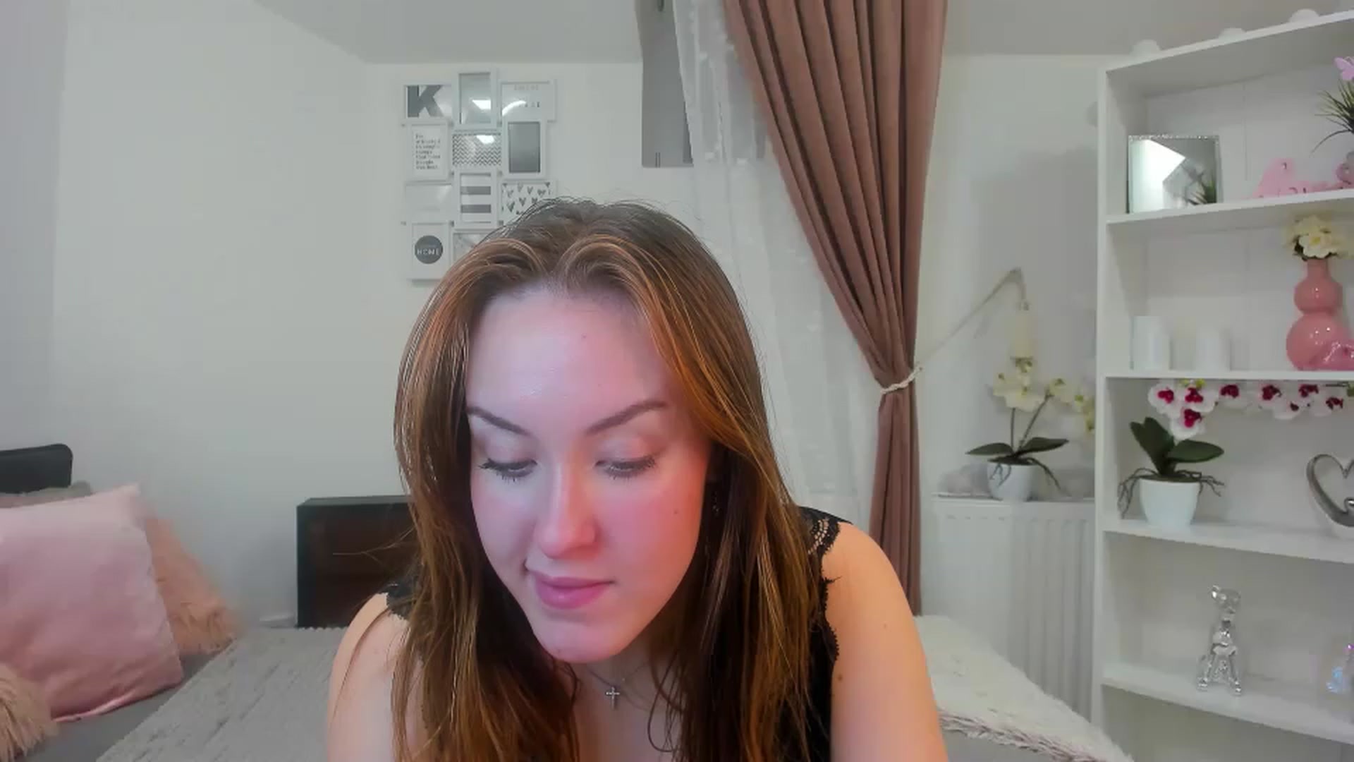 Gallery image thumbnail from Brooklyn_Ch's myfreecams stream on, 11/28/2022, 13:36 image 4 of 20