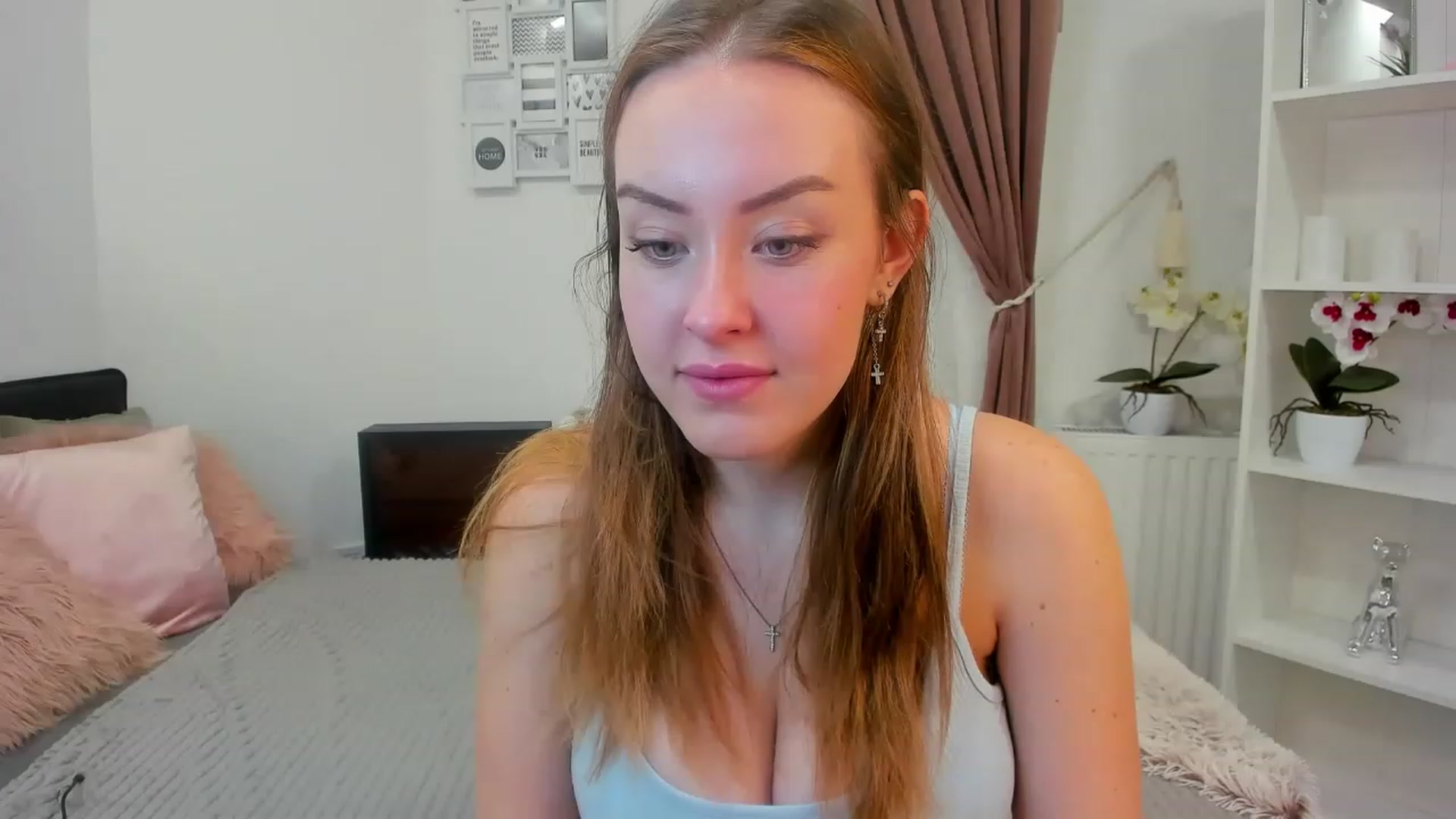 Gallery image thumbnail from Brooklyn_Ch's myfreecams stream on, 11/29/2022, 09:44 image 1 of 20