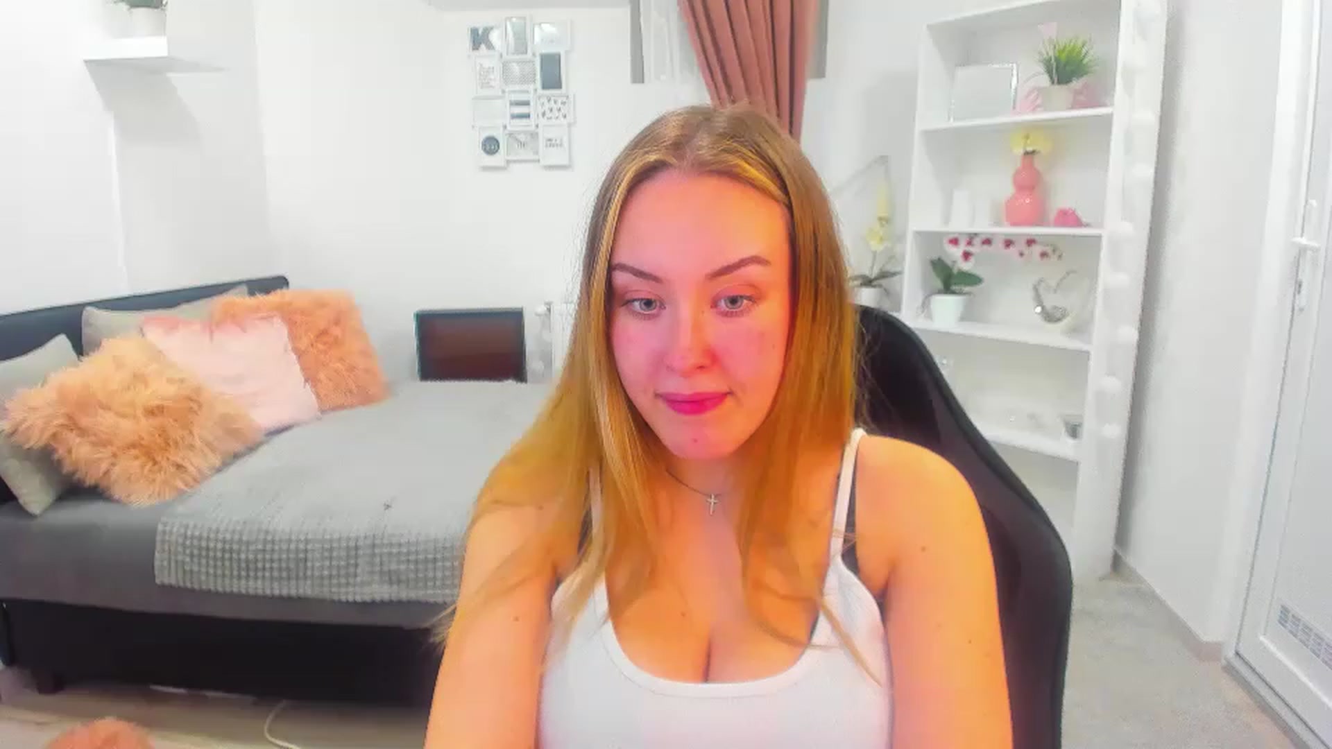 Gallery image thumbnail from Brooklyn_Ch's myfreecams stream on, 01/05/2023, 22:05 image 7 of 20