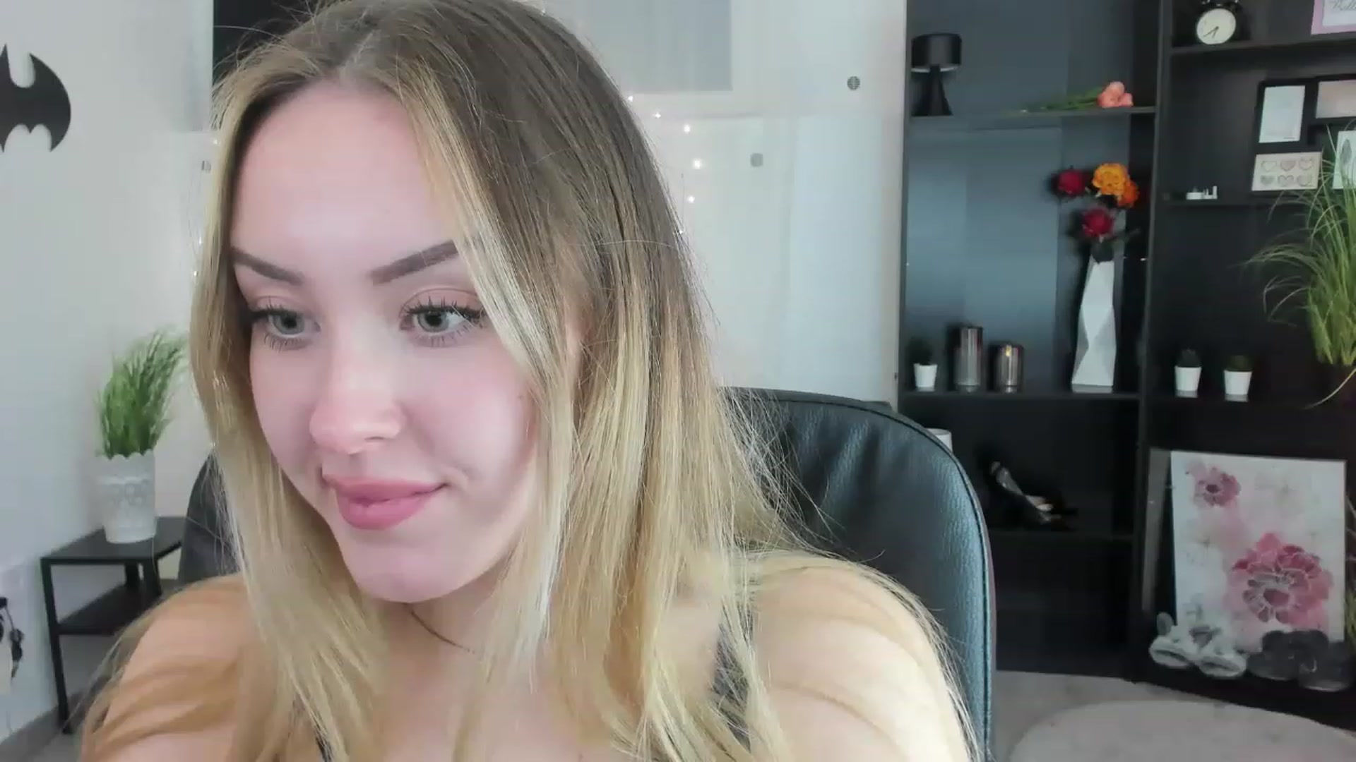 Gallery image thumbnail from Brooklyn_Ch's myfreecams stream on, 01/12/2023, 15:02 image 6 of 20