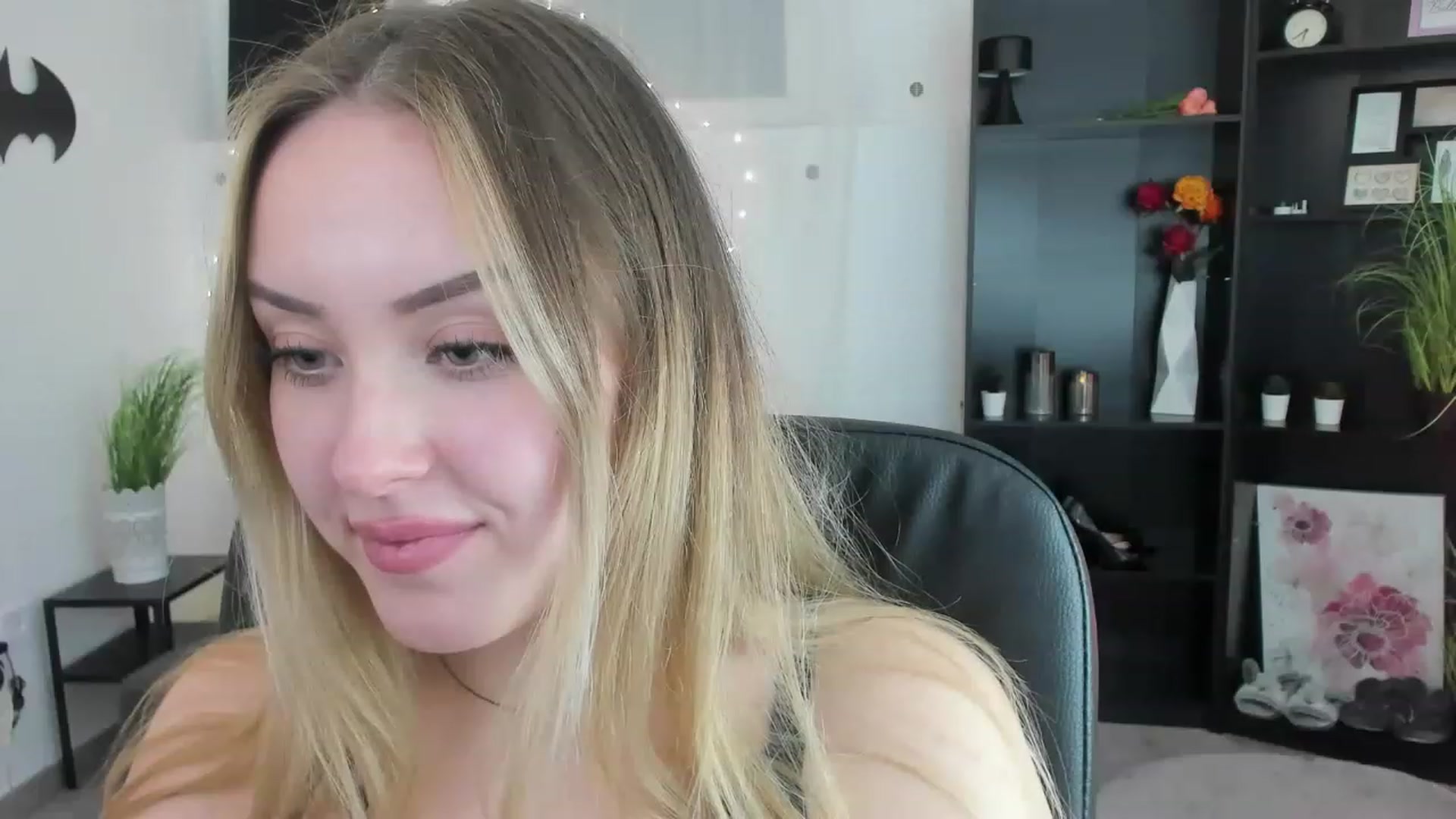 Gallery image thumbnail from Brooklyn_Ch's myfreecams stream on, 01/12/2023, 15:02 image 7 of 20