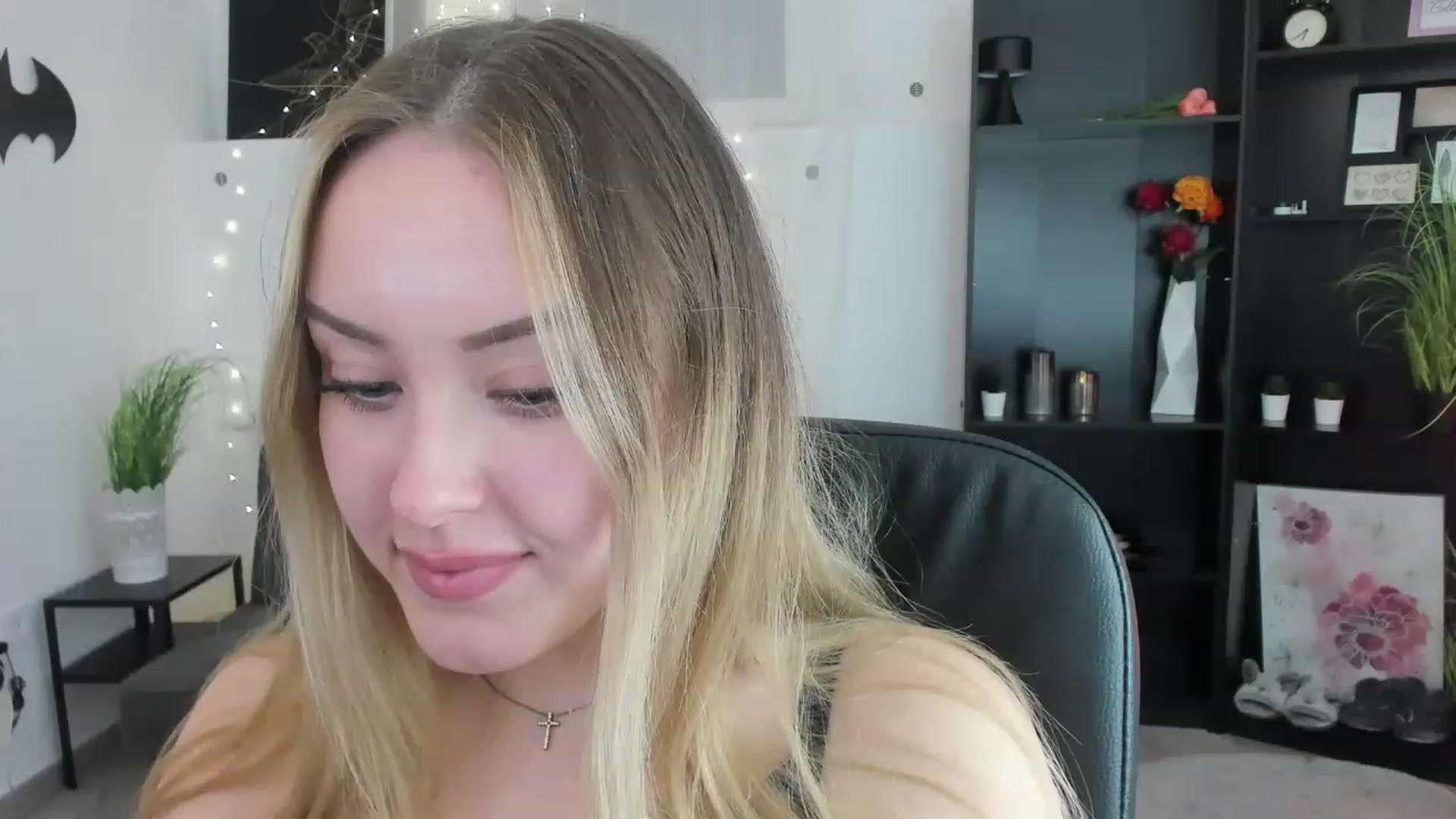 Gallery image thumbnail from Brooklyn_Ch's myfreecams stream on, 01/12/2023, 15:02 image 18 of 20