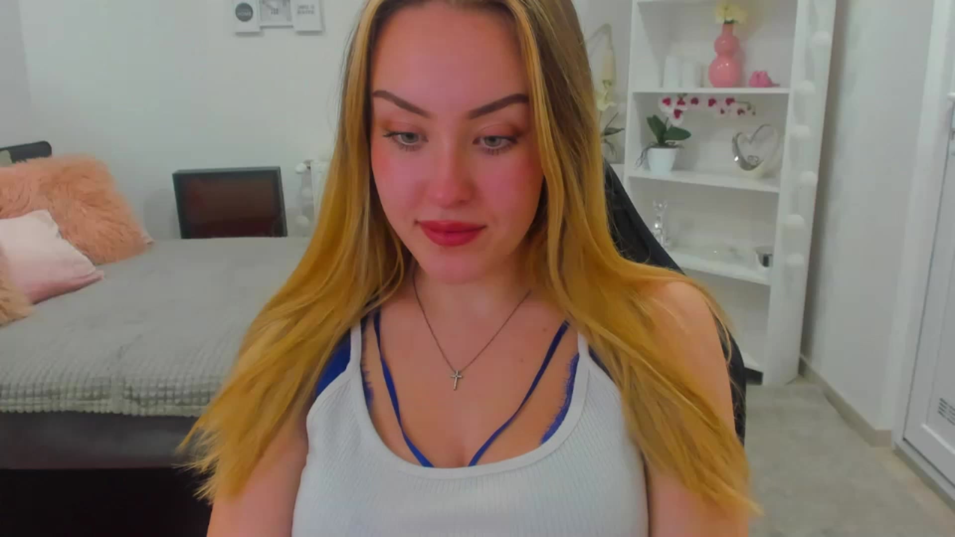 Gallery image thumbnail from Brooklyn_Ch's myfreecams stream on, 01/17/2023, 15:32 image 6 of 20