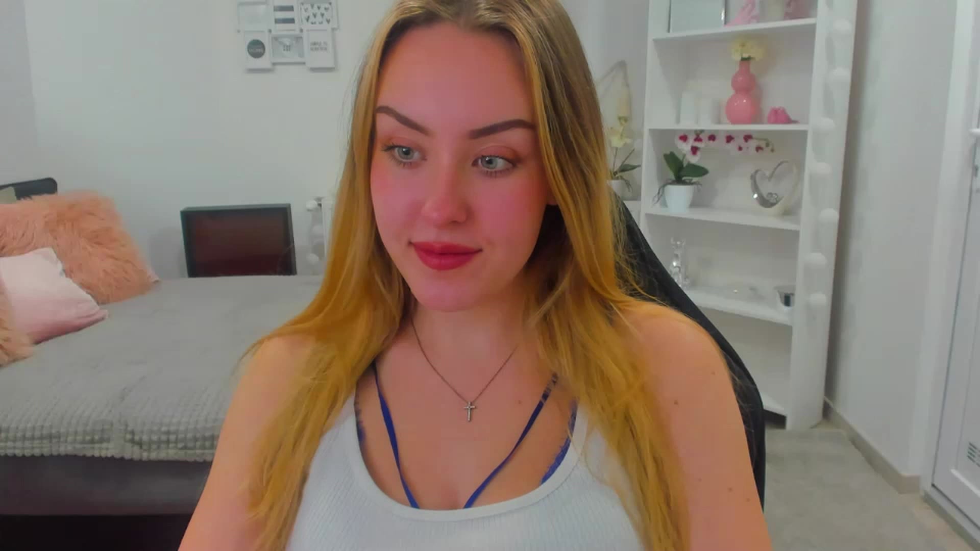 Gallery image thumbnail from Brooklyn_Ch's myfreecams stream on, 01/17/2023, 15:32 image 7 of 20