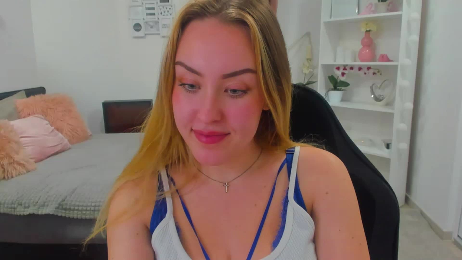 Gallery image thumbnail from Brooklyn_Ch's myfreecams stream on, 01/17/2023, 17:48 image 20 of 20