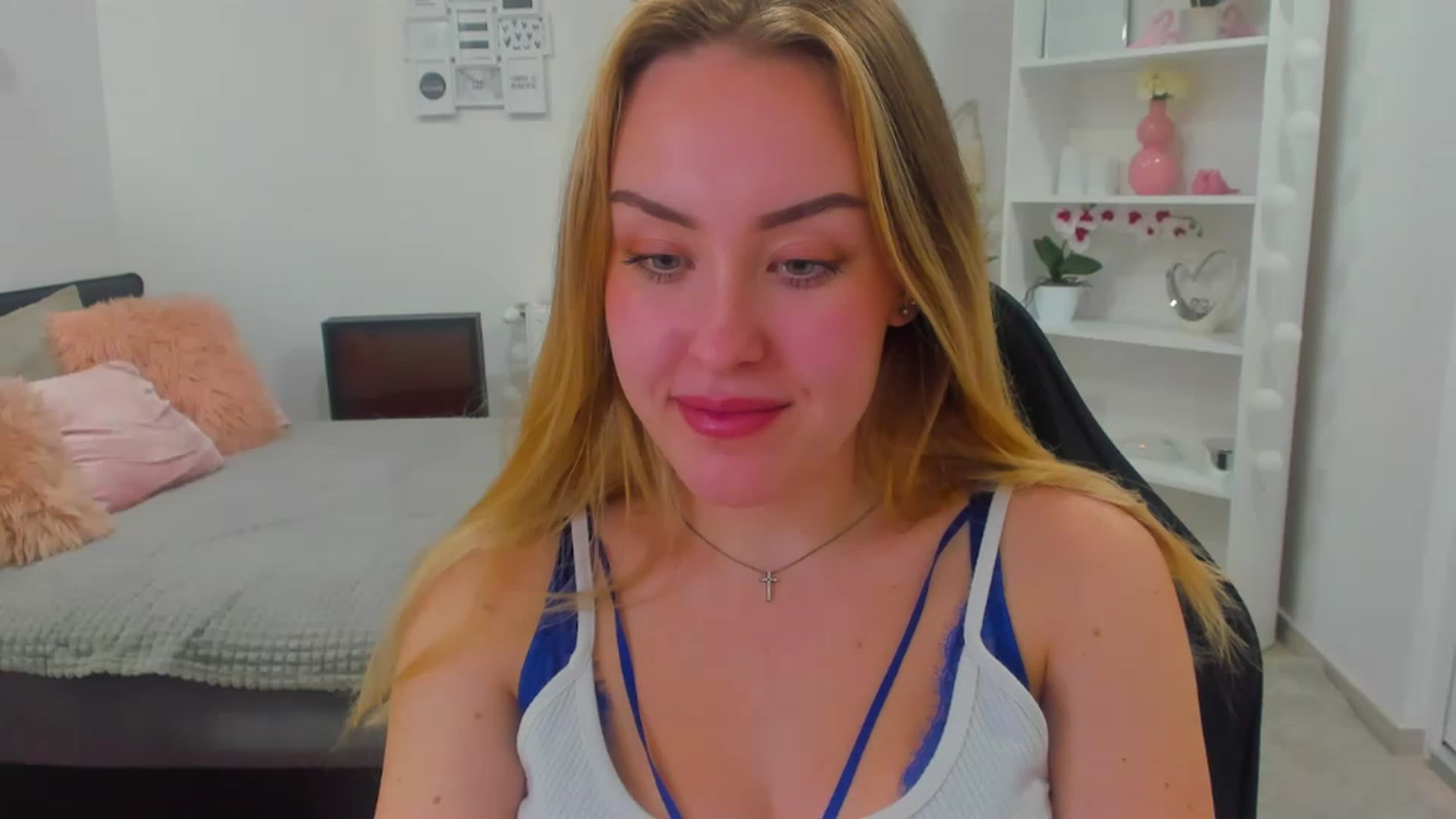 Gallery image thumbnail from Brooklyn_Ch's myfreecams stream on, 01/17/2023, 17:48 image 19 of 20