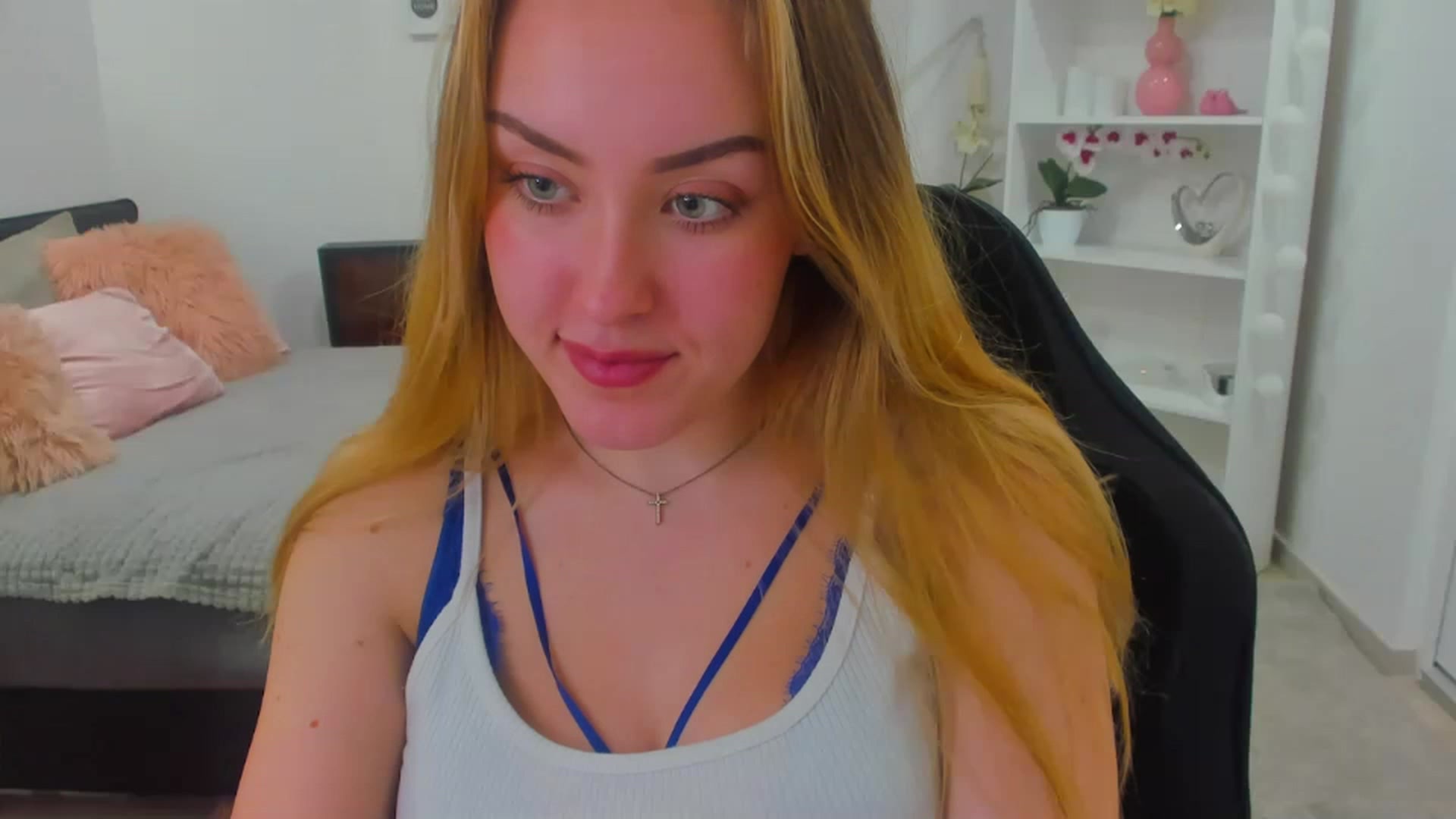Gallery image thumbnail from Brooklyn_Ch's myfreecams stream on, 01/17/2023, 17:48 image 8 of 20