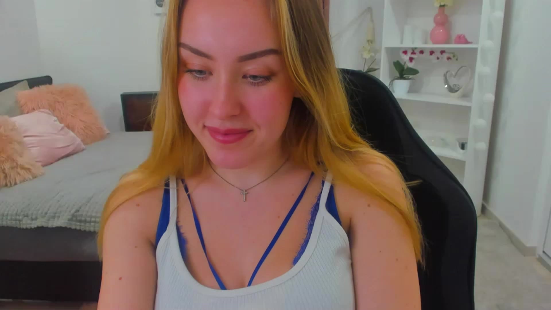 Gallery image thumbnail from Brooklyn_Ch's myfreecams stream on, 01/17/2023, 17:48 image 10 of 20