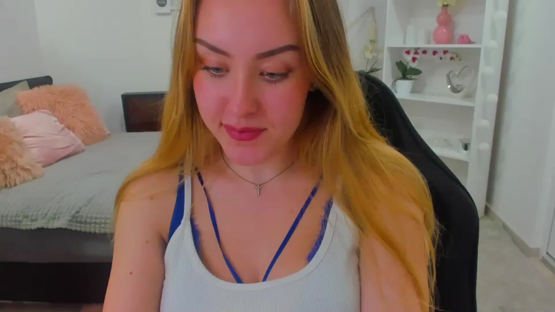 Gallery image thumbnail from Brooklyn_Ch's myfreecams stream on, 01/17/2023, 17:48 image 6 of 20
