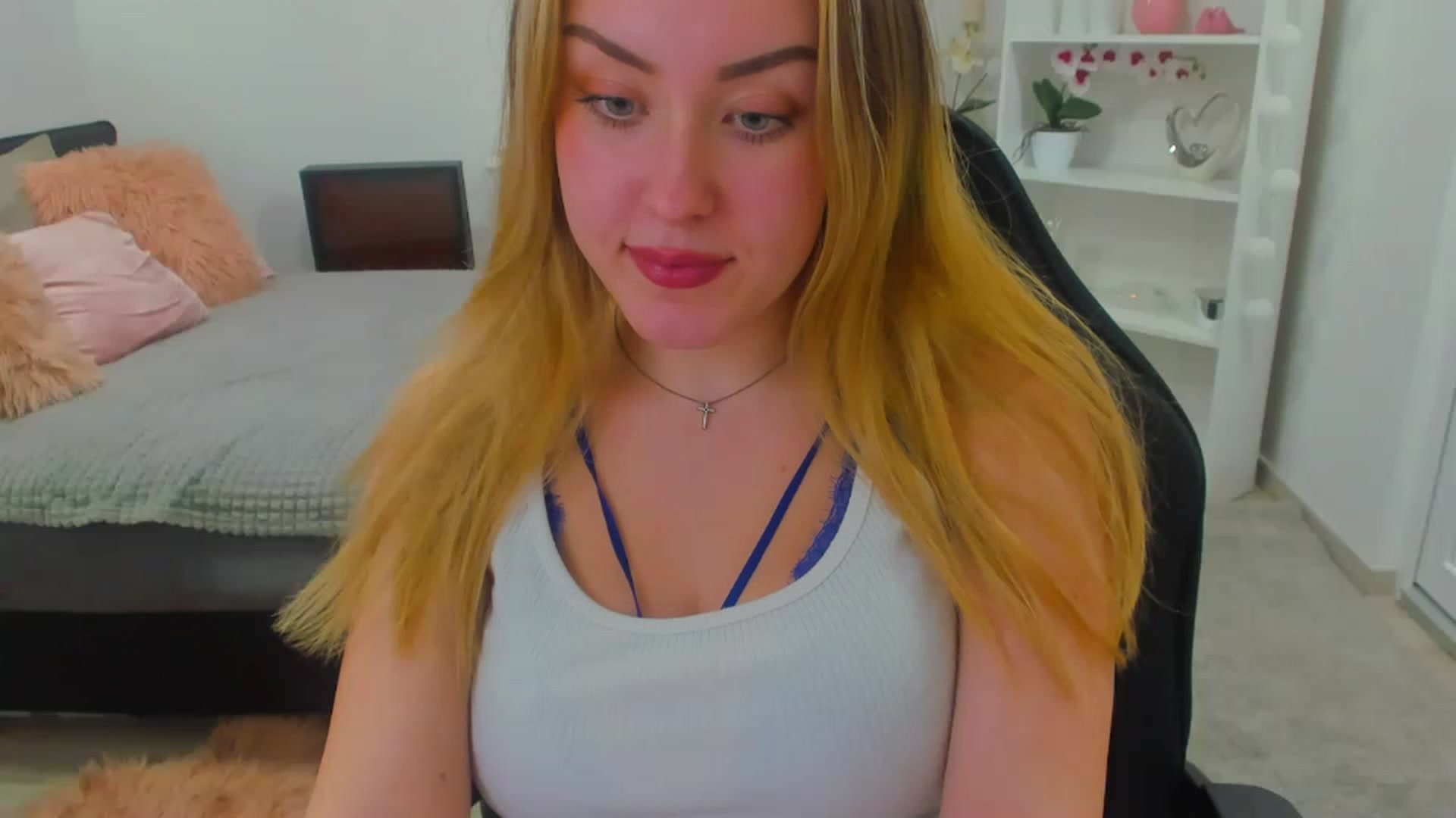 Gallery image thumbnail from Brooklyn_Ch's myfreecams stream on, 01/17/2023, 18:10 image 2 of 20
