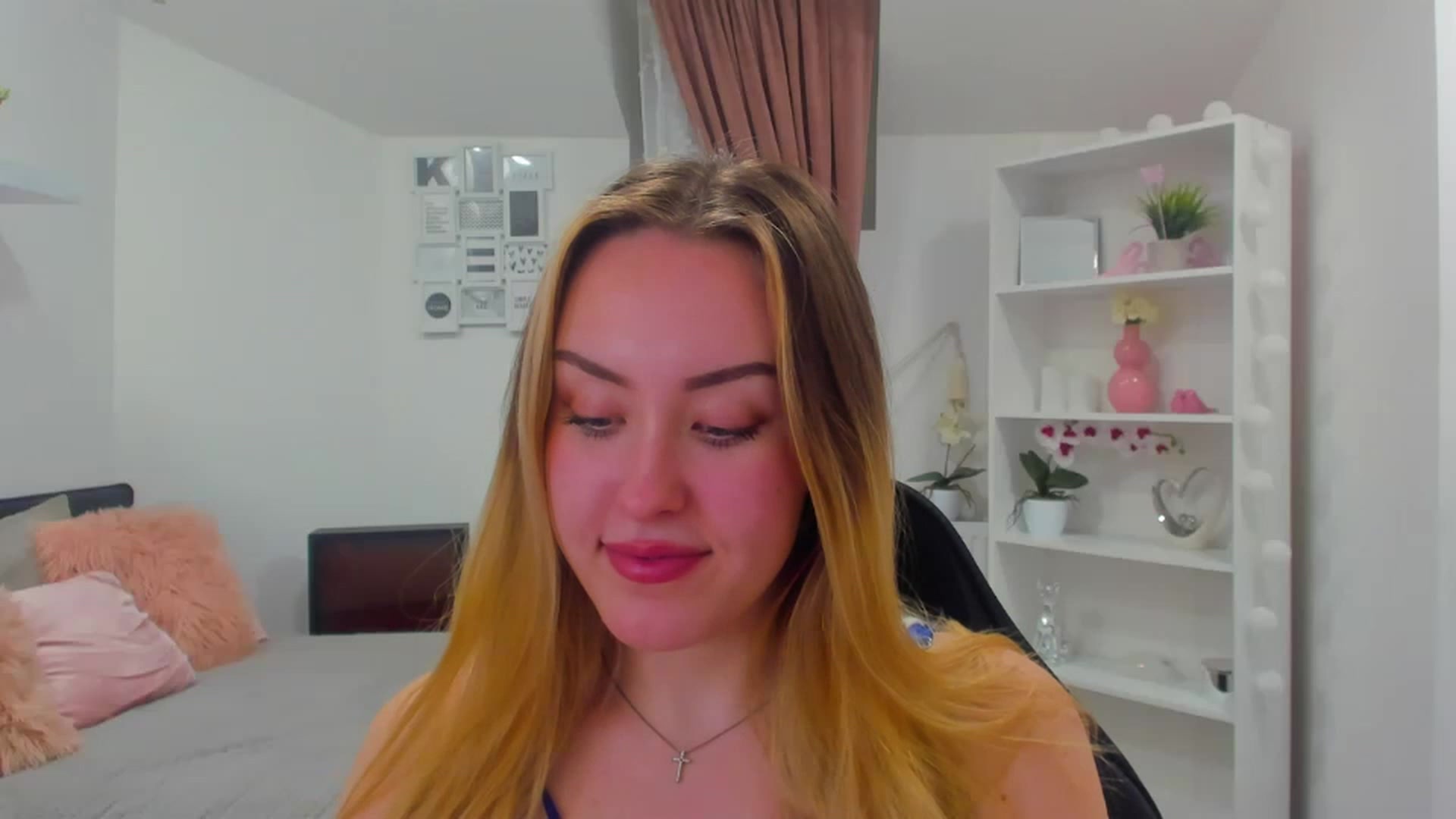 Gallery image thumbnail from Brooklyn_Ch's myfreecams stream on, 01/17/2023, 19:11 image 12 of 20