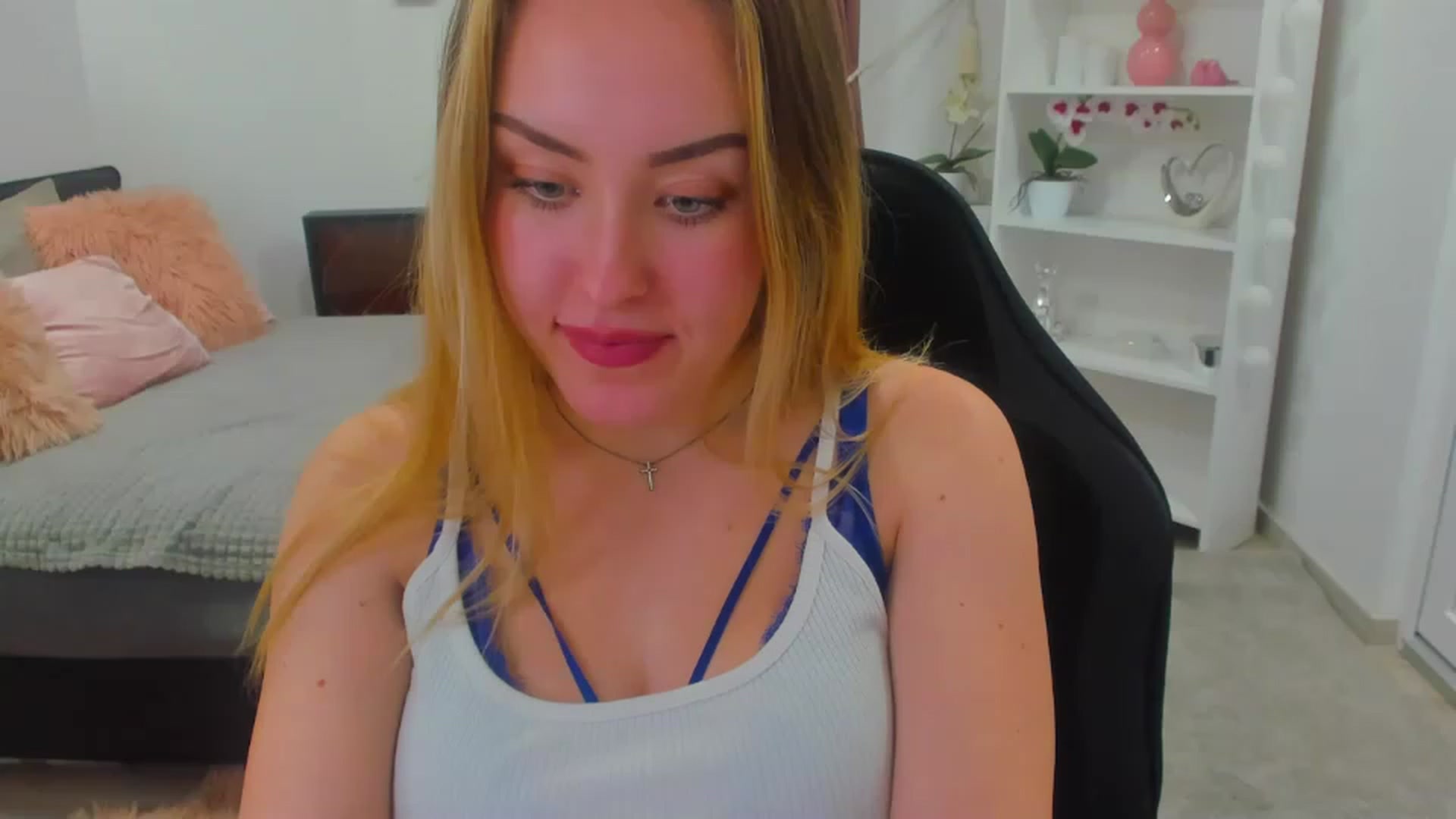 Gallery image thumbnail from Brooklyn_Ch's myfreecams stream on, 01/17/2023, 19:11 image 3 of 20