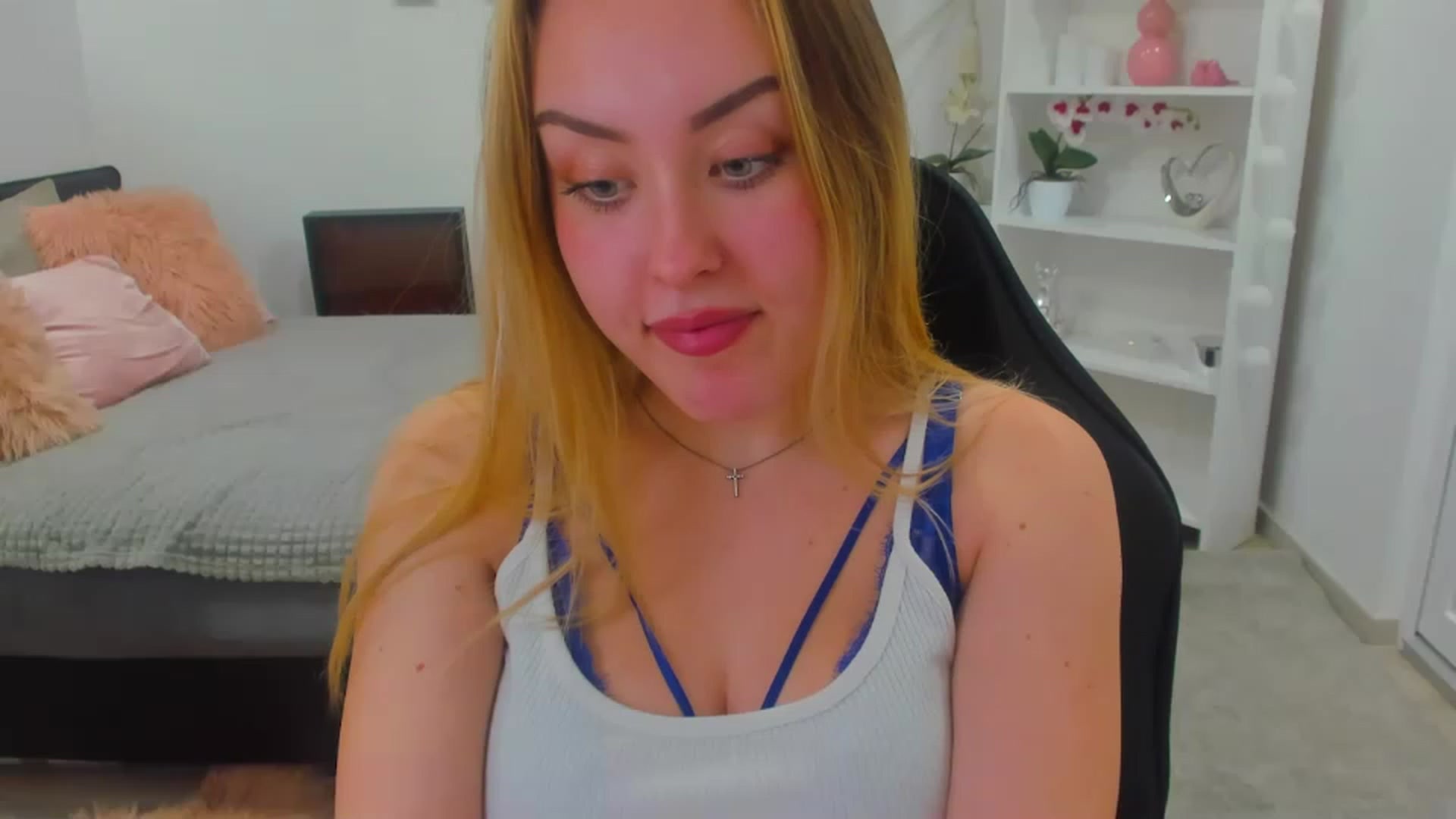 Gallery image thumbnail from Brooklyn_Ch's myfreecams stream on, 01/17/2023, 19:11 image 1 of 20