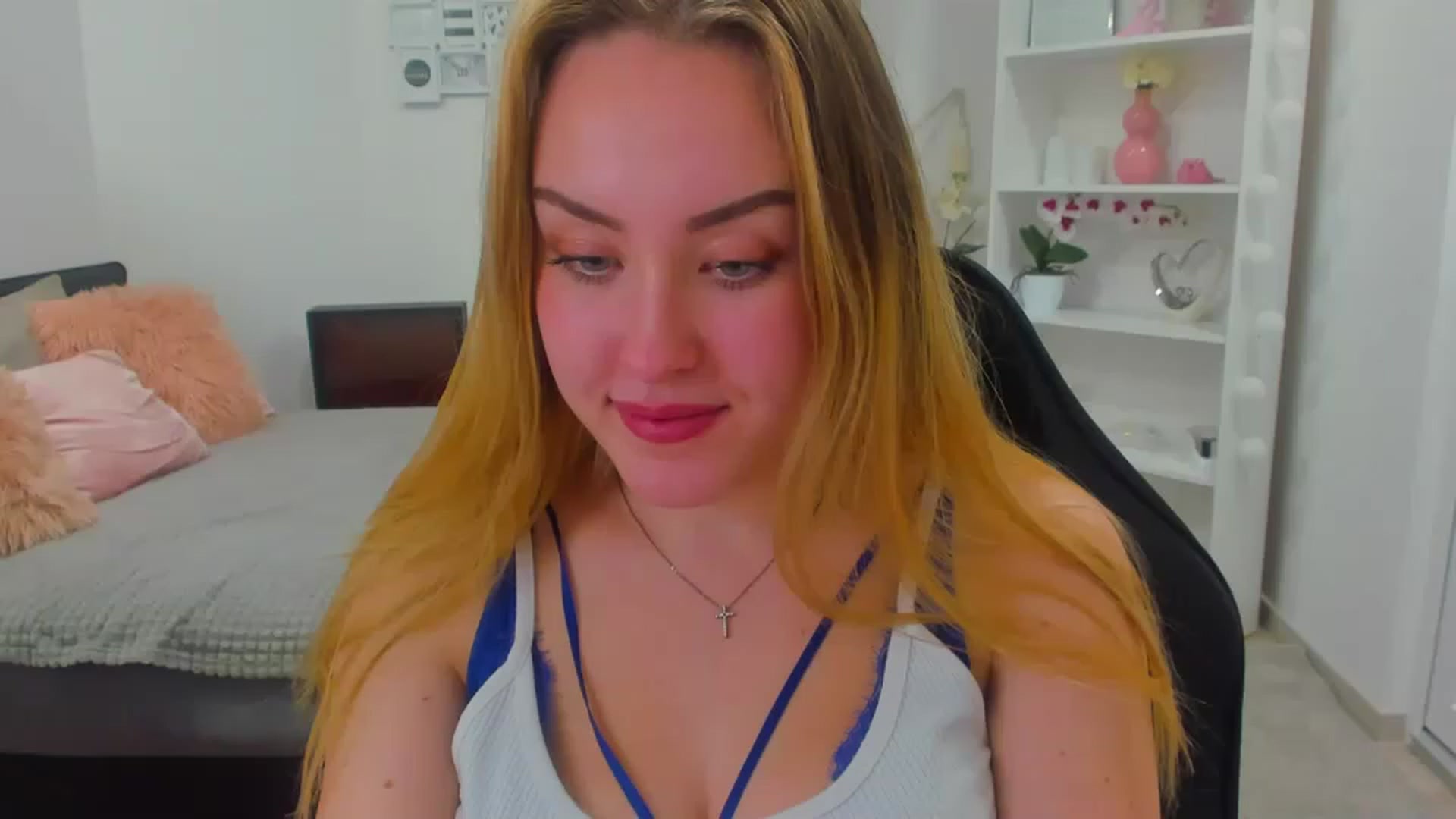 Gallery image thumbnail from Brooklyn_Ch's myfreecams stream on, 01/17/2023, 21:01 image 14 of 20
