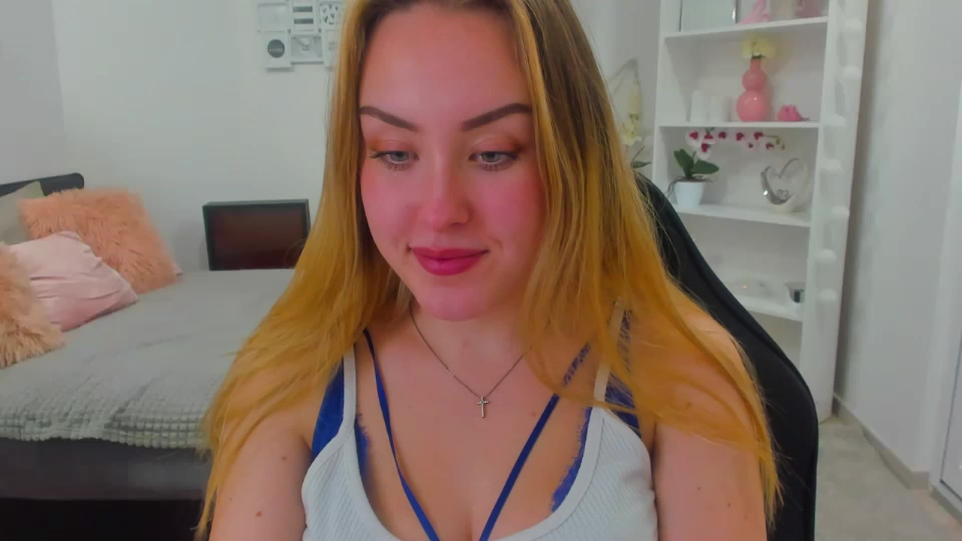 Gallery image thumbnail from Brooklyn_Ch's myfreecams stream on, 01/17/2023, 21:01 image 13 of 20