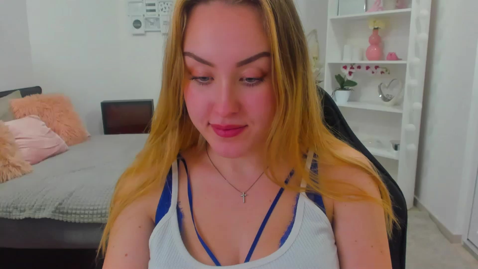 Gallery image thumbnail from Brooklyn_Ch's myfreecams stream on, 01/17/2023, 21:01 image 12 of 20