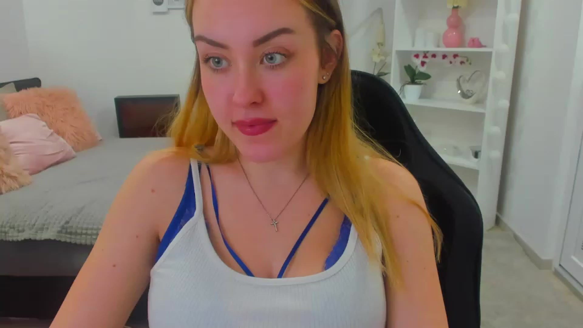 Gallery image thumbnail from Brooklyn_Ch's myfreecams stream on, 01/17/2023, 22:44 image 3 of 20