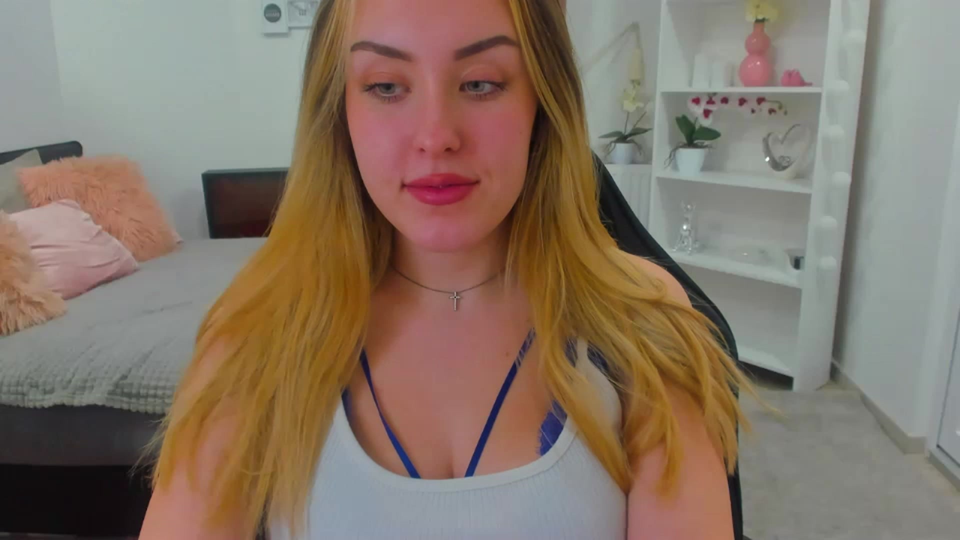 Gallery image thumbnail from Brooklyn_Ch's myfreecams stream on, 01/17/2023, 22:44 image 13 of 20