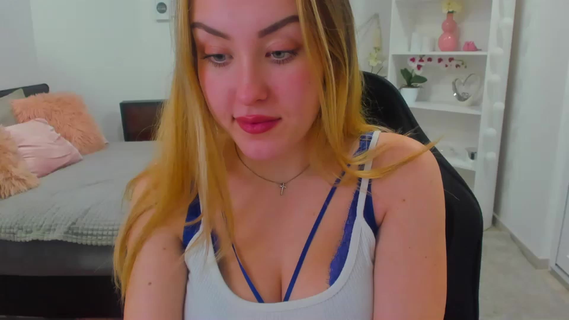 Gallery image thumbnail from Brooklyn_Ch's myfreecams stream on, 01/17/2023, 22:44 image 7 of 20