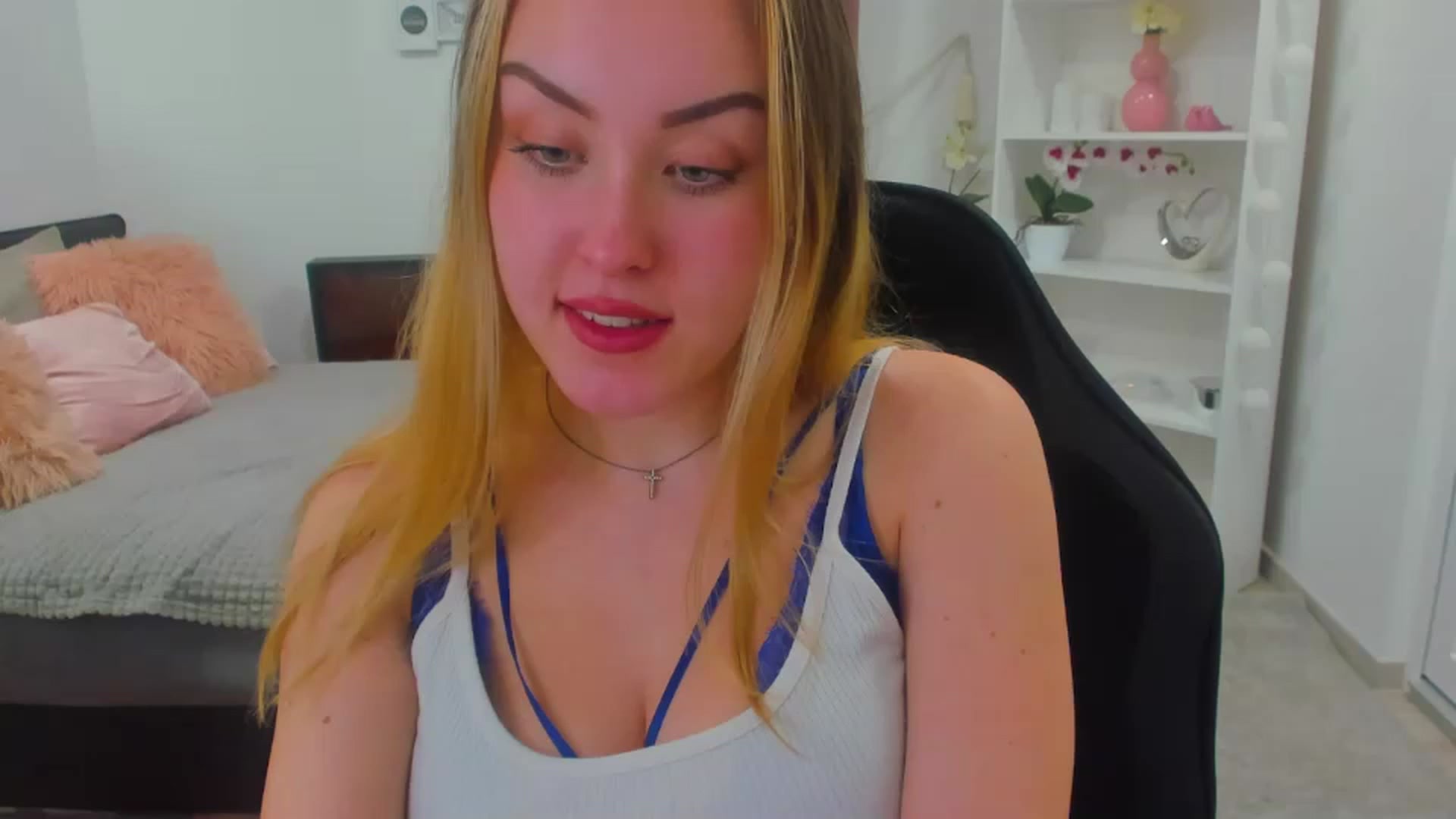 Gallery image thumbnail from Brooklyn_Ch's myfreecams stream on, 01/17/2023, 22:44 image 8 of 20