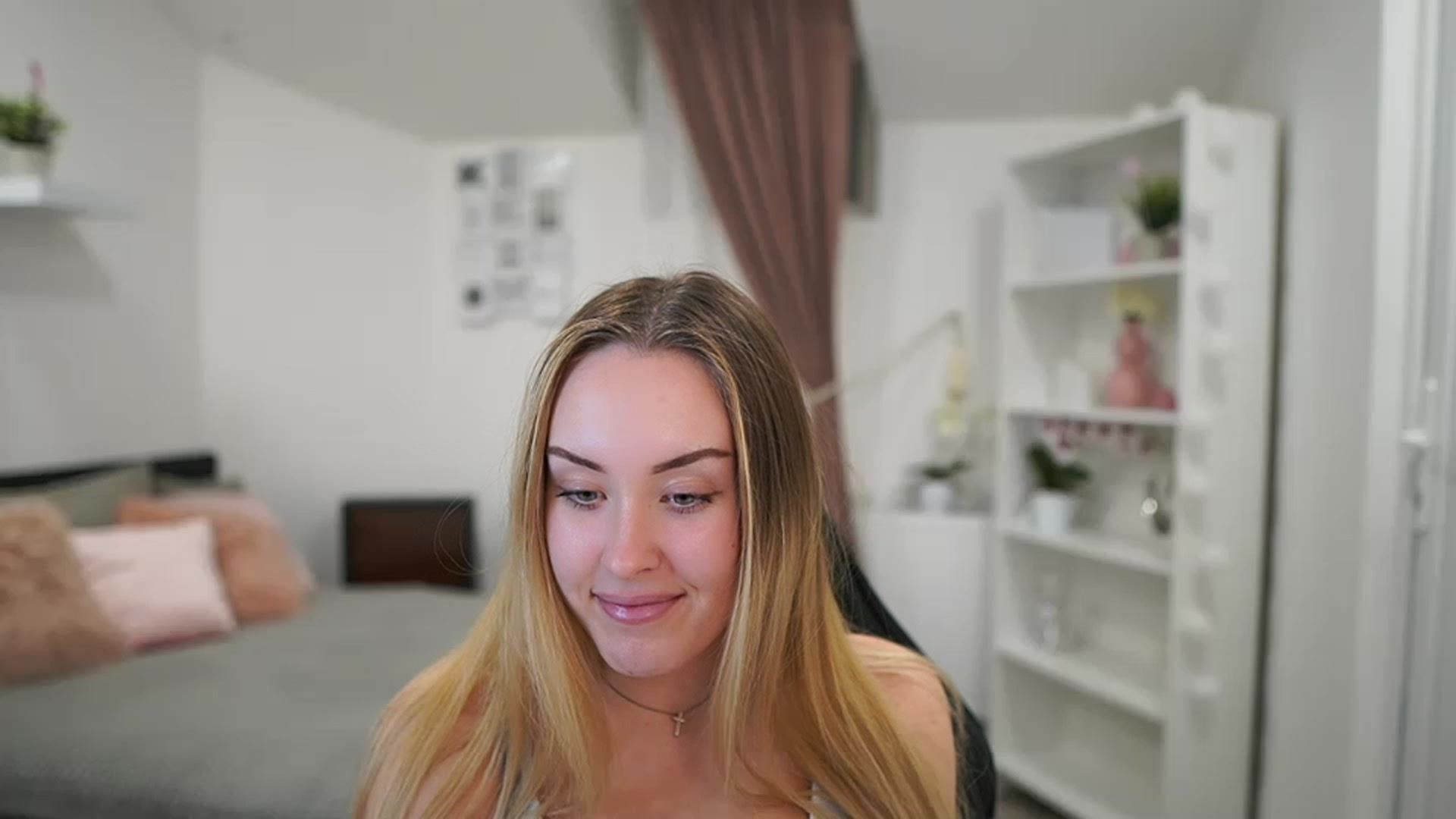 Gallery image thumbnail from Brooklyn_Ch's myfreecams stream on, 01/31/2023, 14:28 image 17 of 20