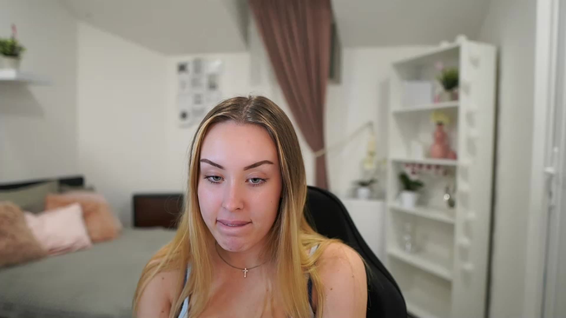 Gallery image thumbnail from Brooklyn_Ch's myfreecams stream on, 01/31/2023, 15:28 image 3 of 20