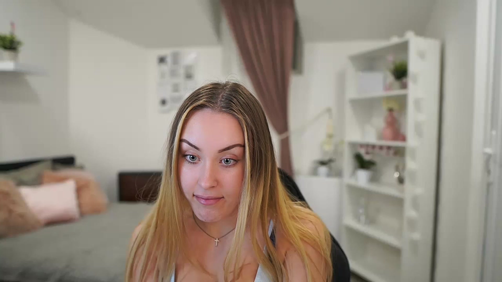 Gallery image thumbnail from Brooklyn_Ch's myfreecams stream on, 01/31/2023, 16:47 image 12 of 20