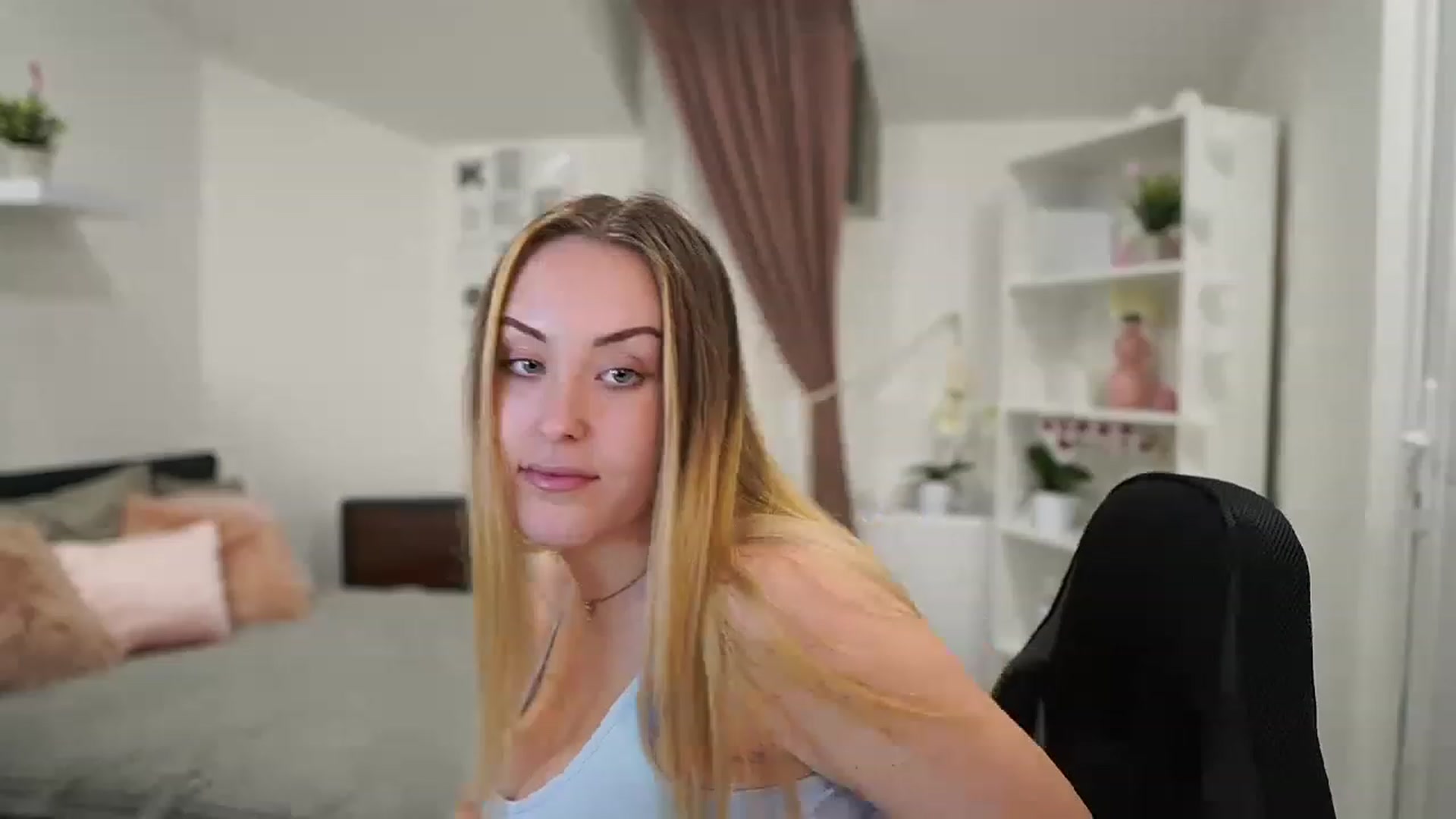 Gallery image thumbnail from Brooklyn_Ch's myfreecams stream on, 01/31/2023, 16:47 image 15 of 20