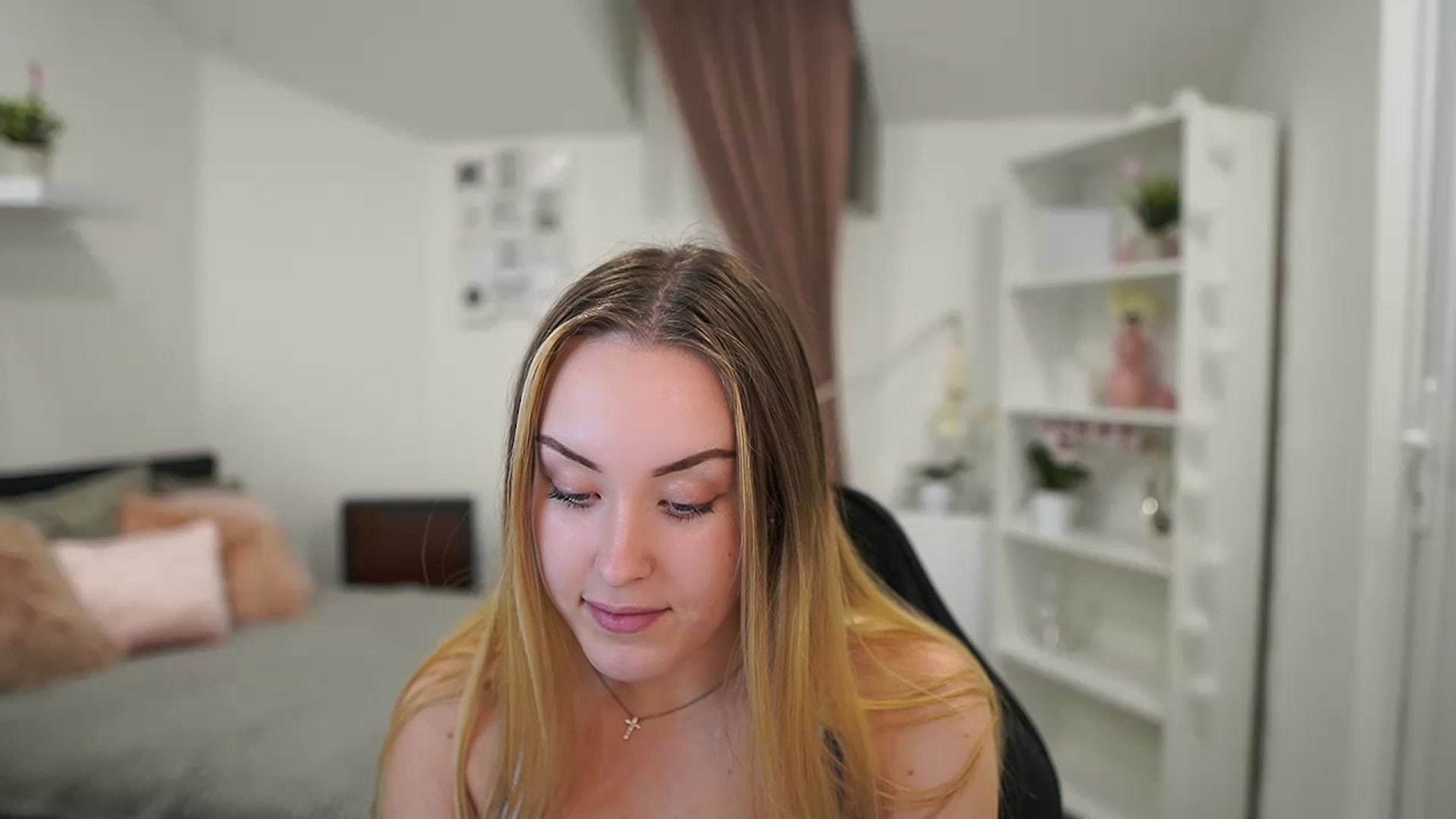 Gallery image thumbnail from Brooklyn_Ch's myfreecams stream on, 01/31/2023, 16:47 image 2 of 20