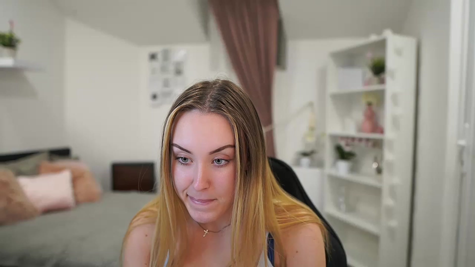 Gallery image thumbnail from Brooklyn_Ch's myfreecams stream on, 01/31/2023, 16:47 image 1 of 20