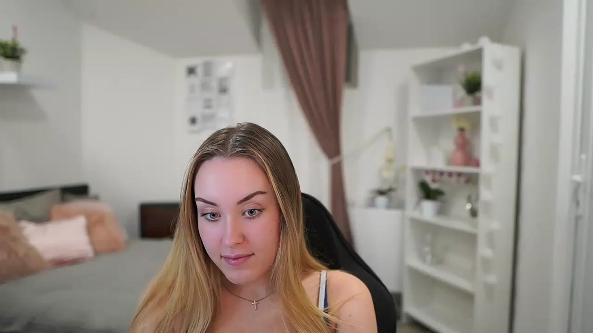 Gallery image thumbnail from Brooklyn_Ch's myfreecams stream on, 01/31/2023, 19:28 image 14 of 20