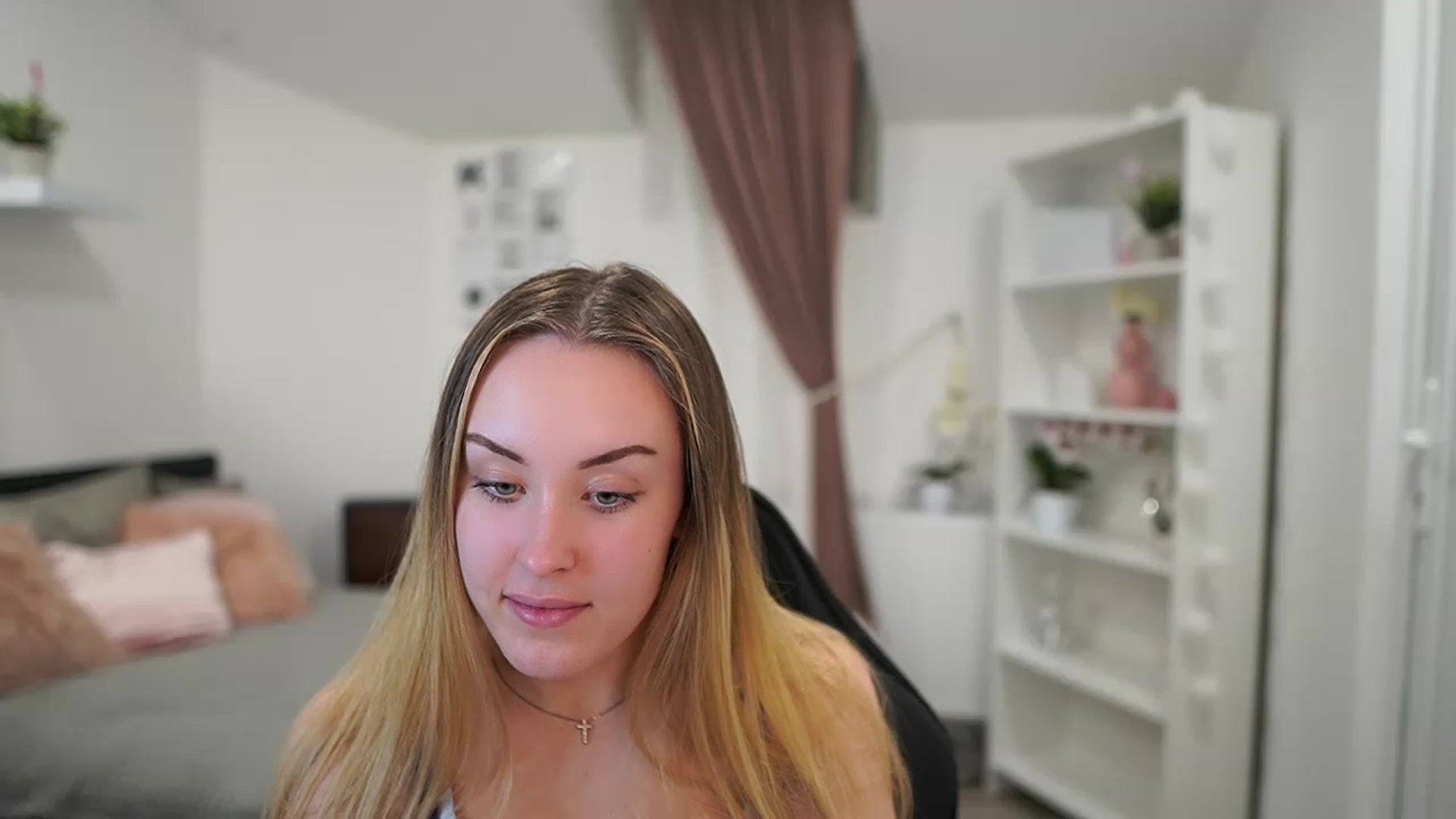 Gallery image thumbnail from Brooklyn_Ch's myfreecams stream on, 01/31/2023, 19:28 image 19 of 20