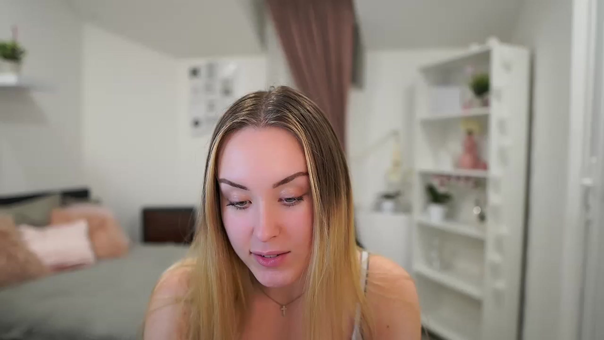 Gallery image thumbnail from Brooklyn_Ch's myfreecams stream on, 01/31/2023, 20:18 image 2 of 20
